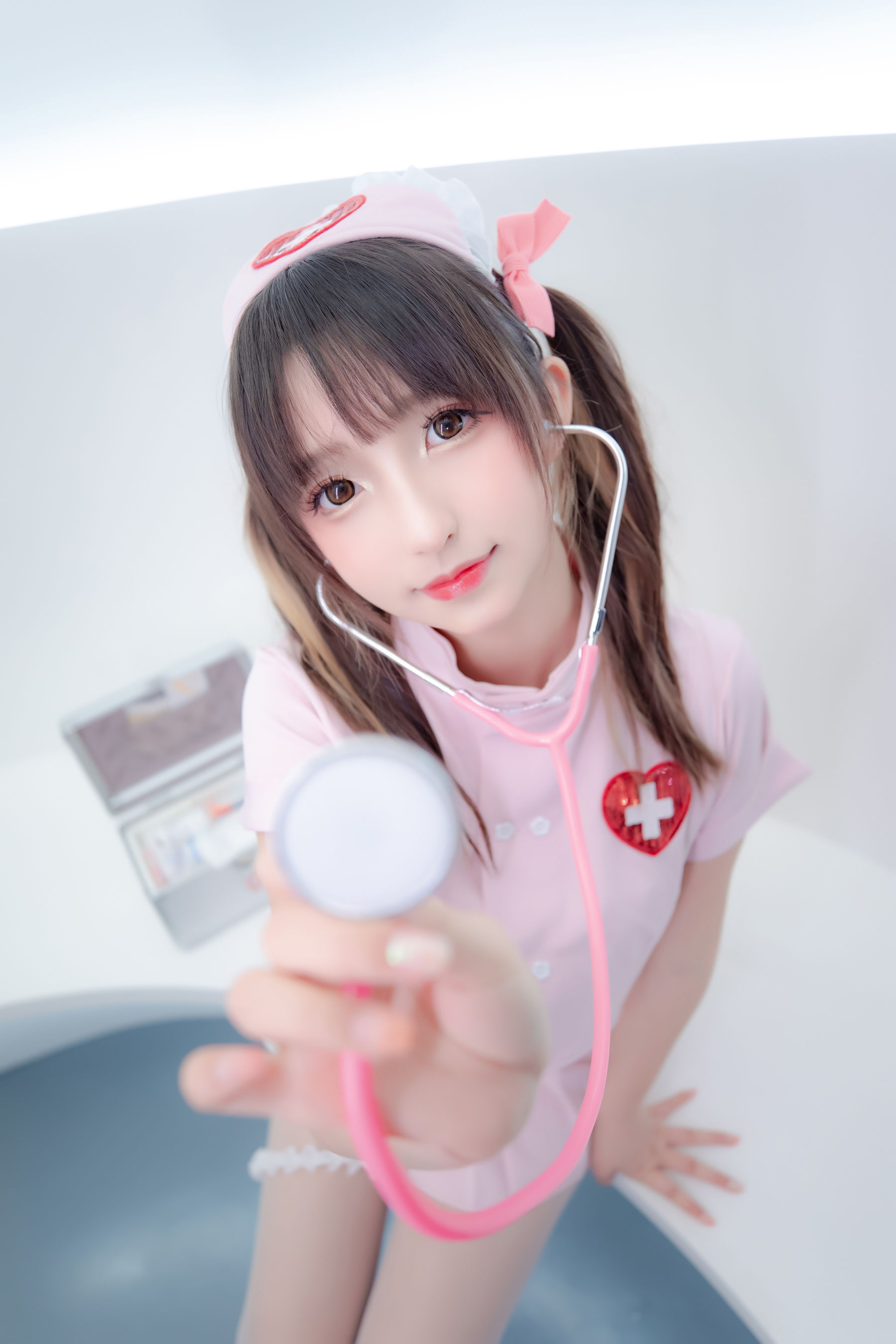 [网红COSER写真] 萝莉神楽板真冬 之心身バランス