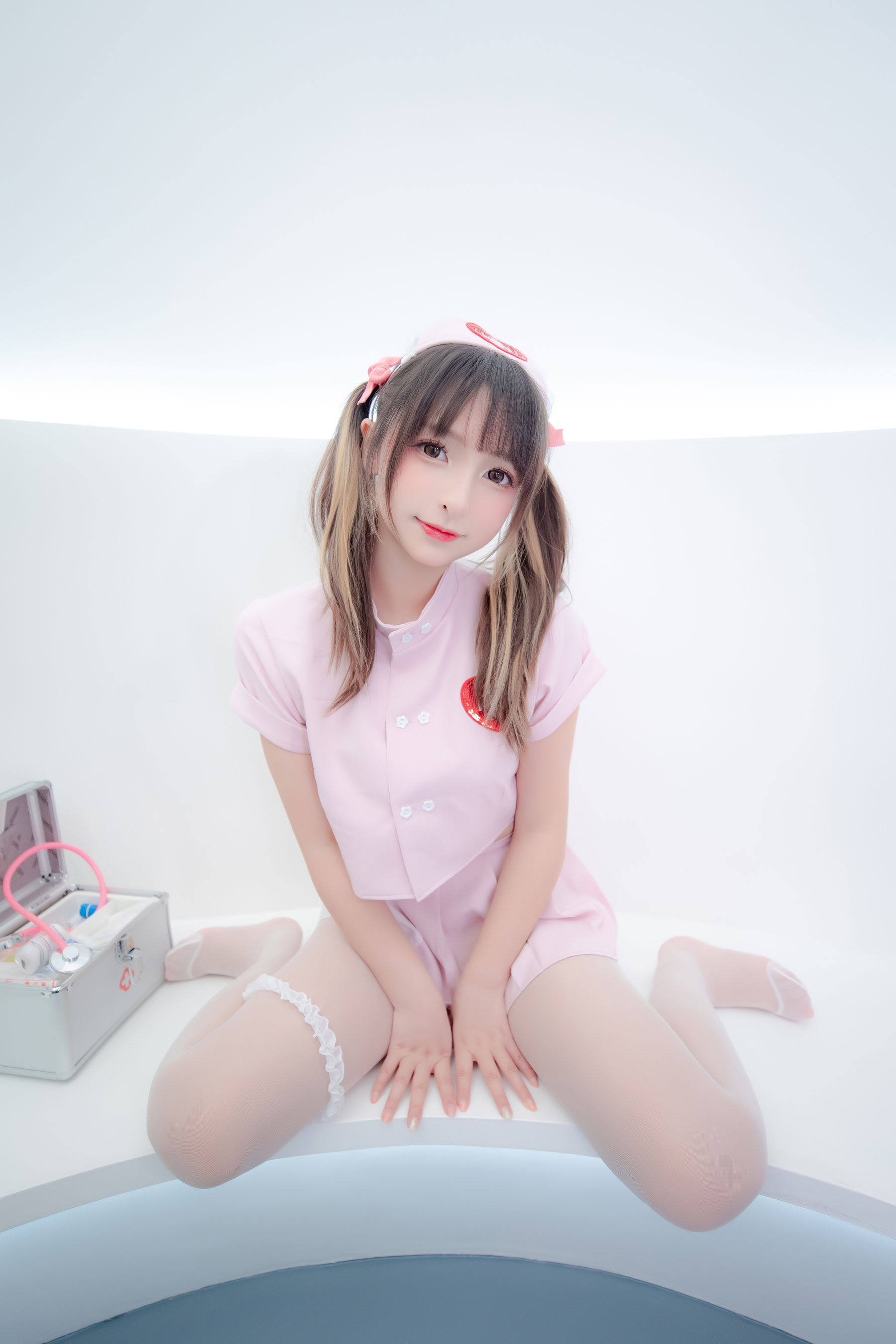 [网红COSER写真] 萝莉神楽板真冬 之心身バランス