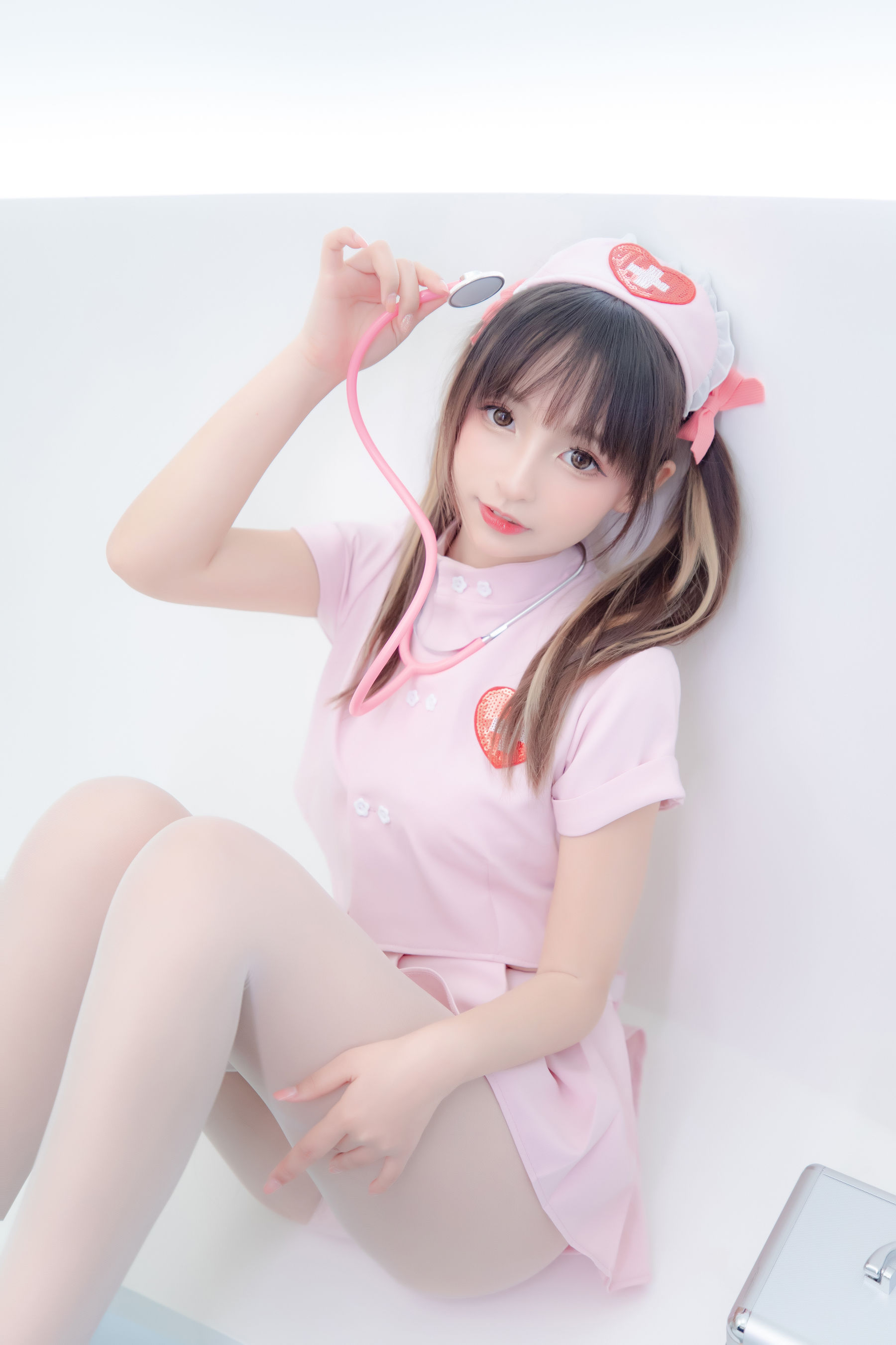 [网红COSER写真] 萝莉神楽板真冬 之心身バランス
