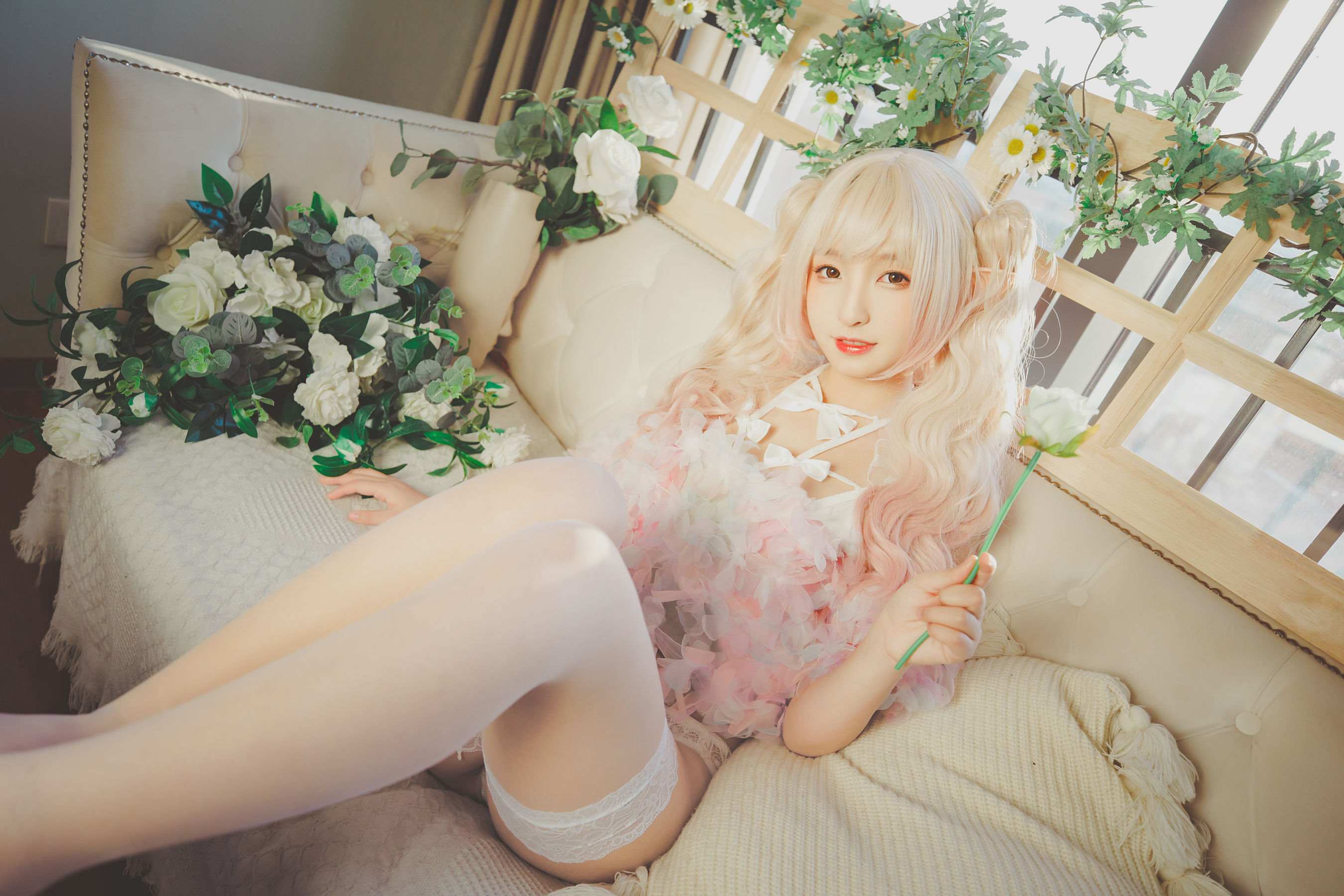 [网红COSER写真] 萝莉神楽板真冬 之柔らかい永遠