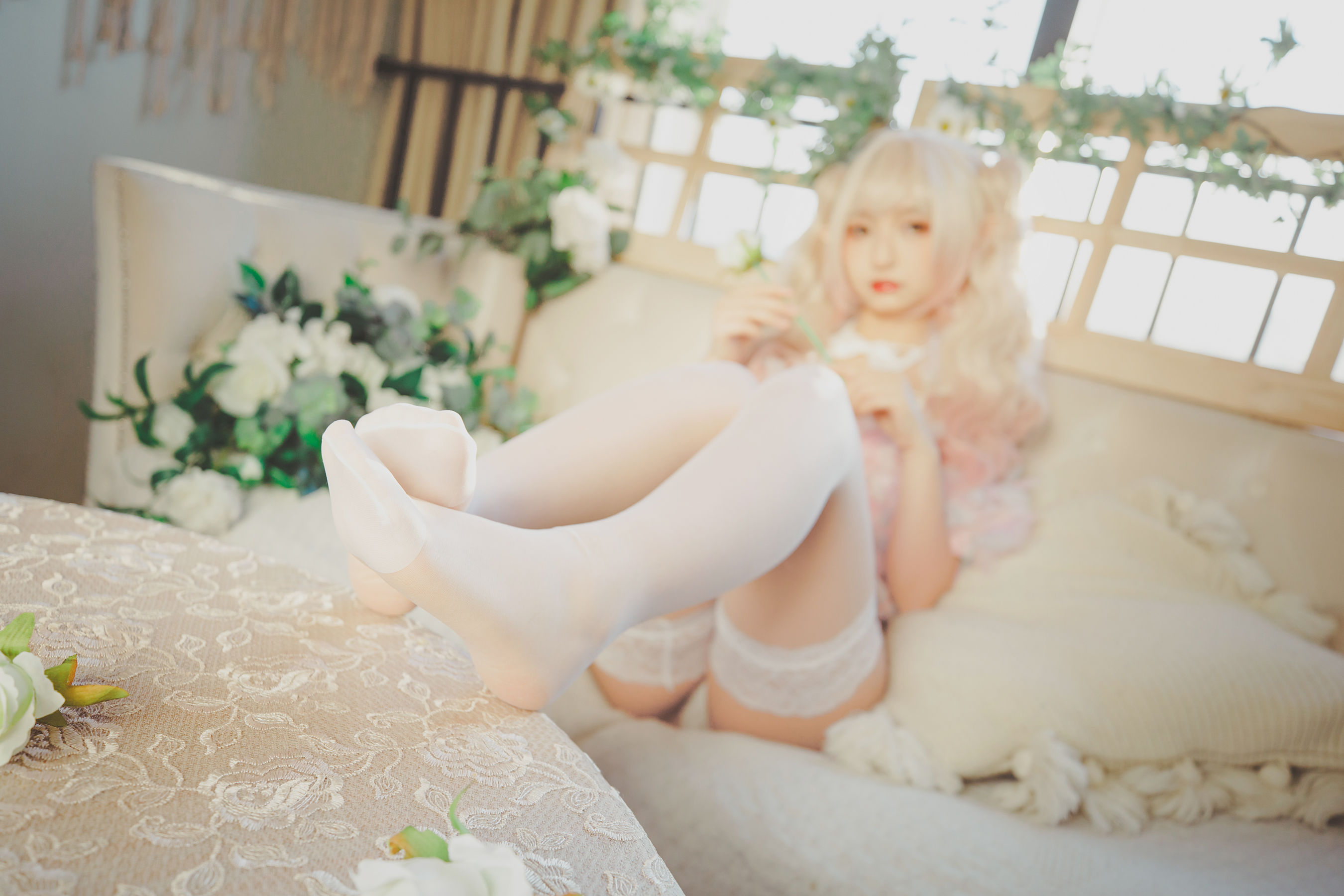 [网红COSER写真] 萝莉神楽板真冬 之柔らかい永遠