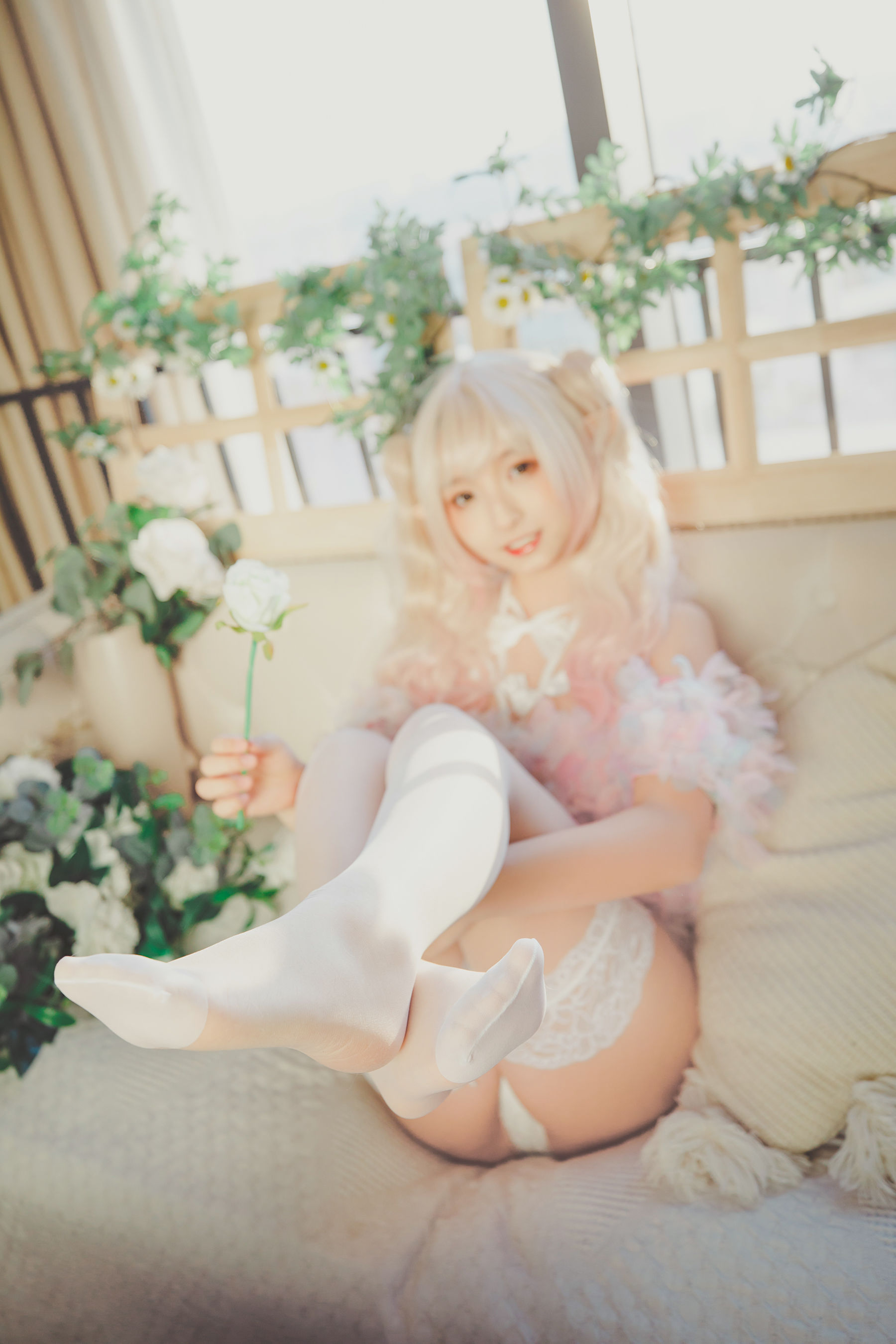 [网红COSER写真] 萝莉神楽板真冬 之柔らかい永遠