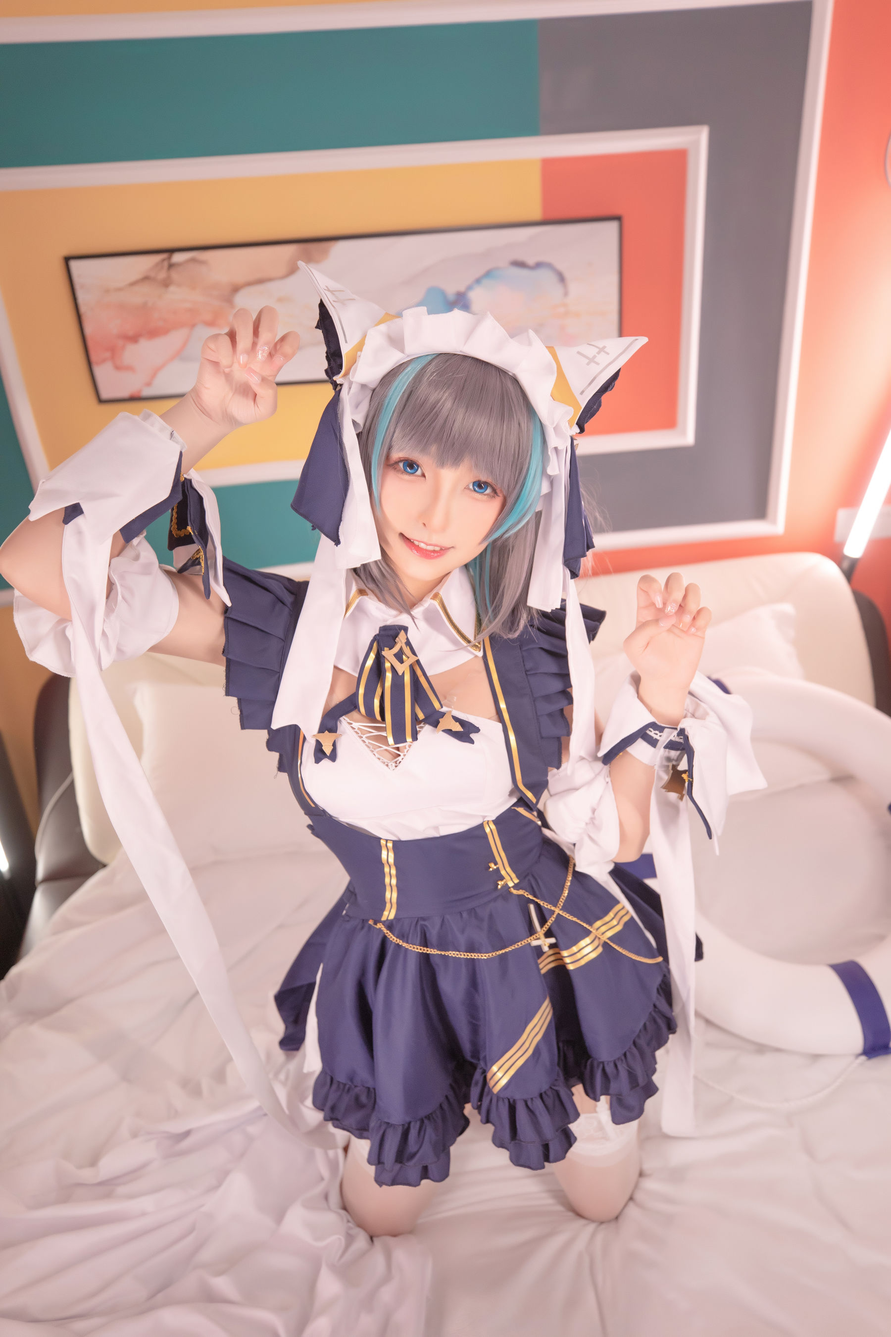 [网红COSER写真] 萝莉神楽板真冬 之柴郡 - 纯色庭院