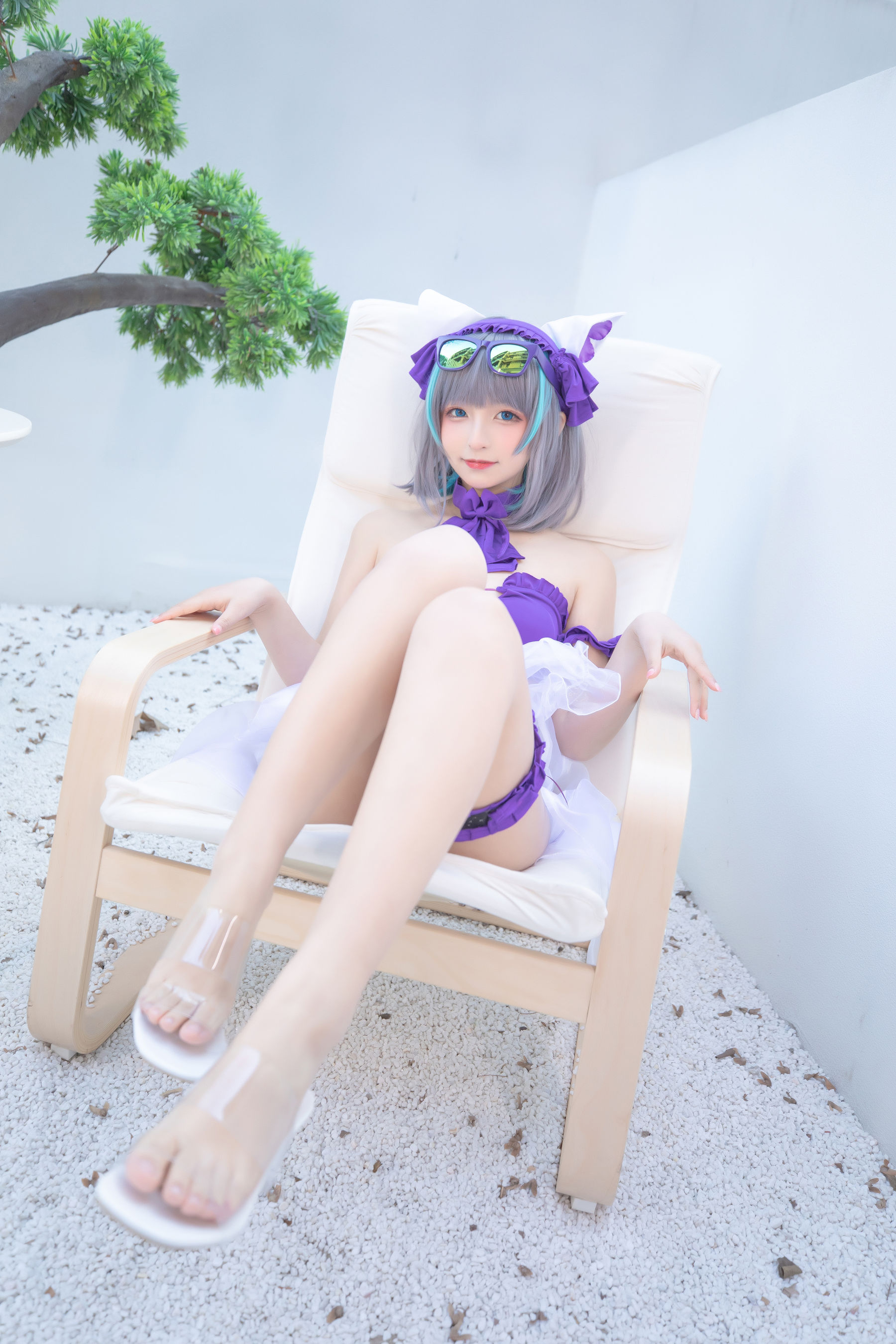 [网红COSER写真] 萝莉神楽板真冬 之柴郡 - 纯色庭院