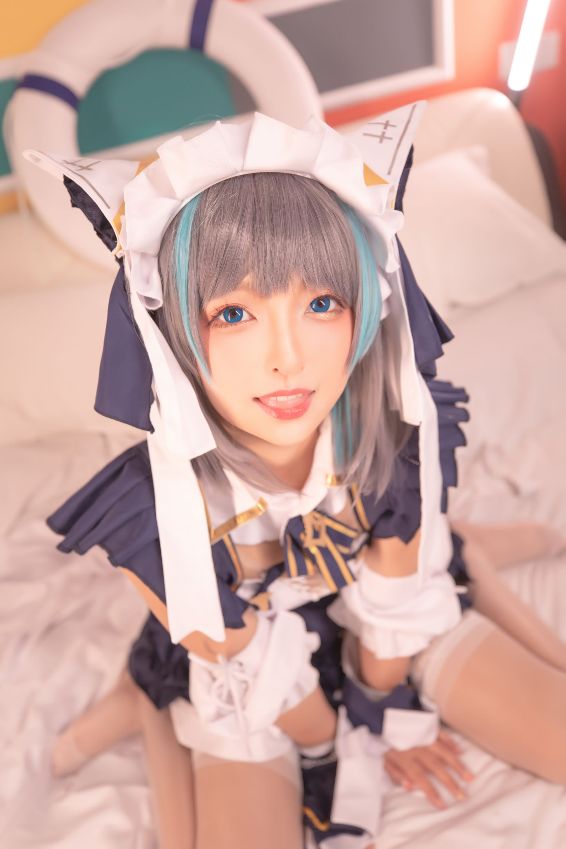 [网红COSER写真] 萝莉神楽板真冬 之柴郡 - 纯色庭院