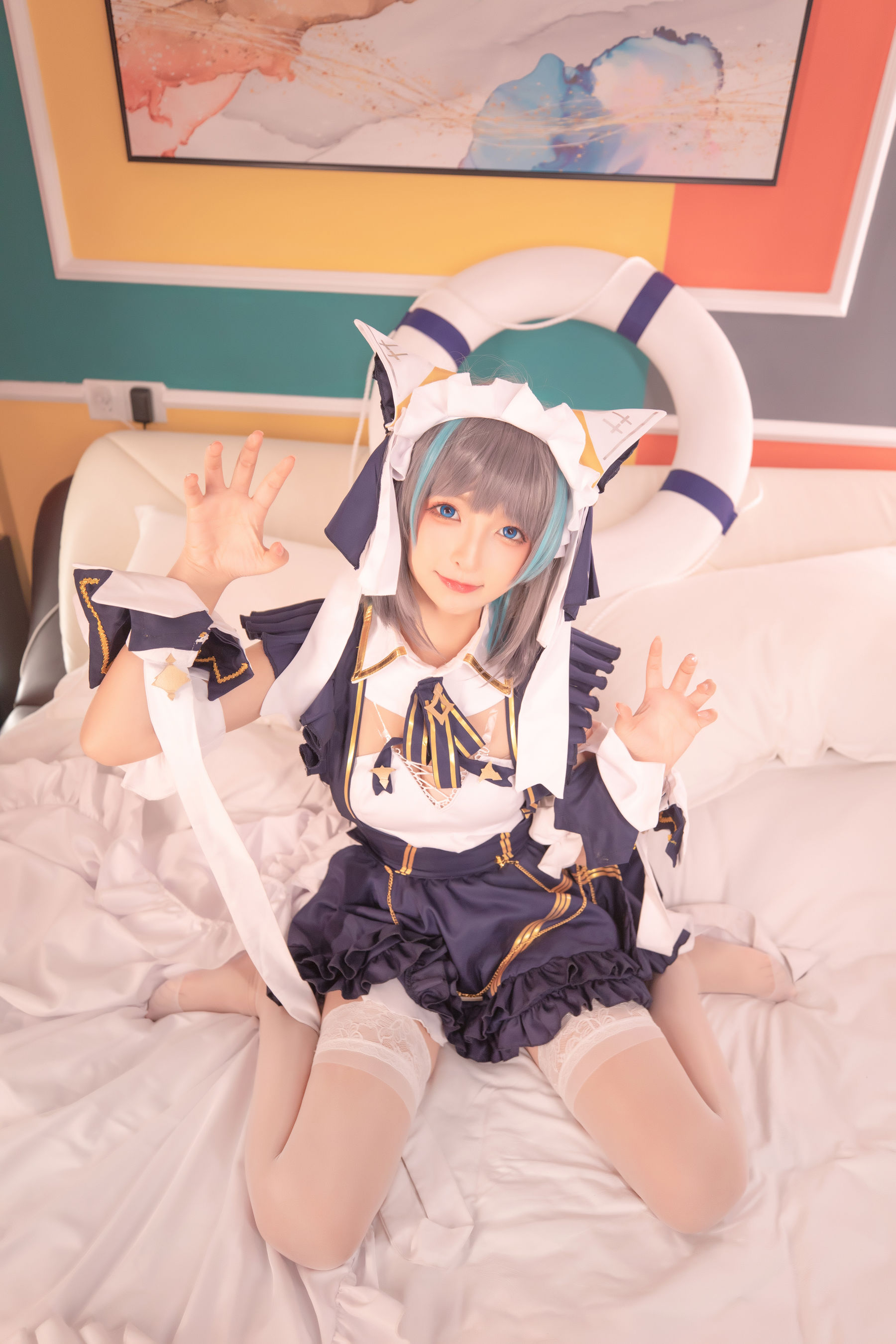 [网红COSER写真] 萝莉神楽板真冬 之柴郡 - 纯色庭院