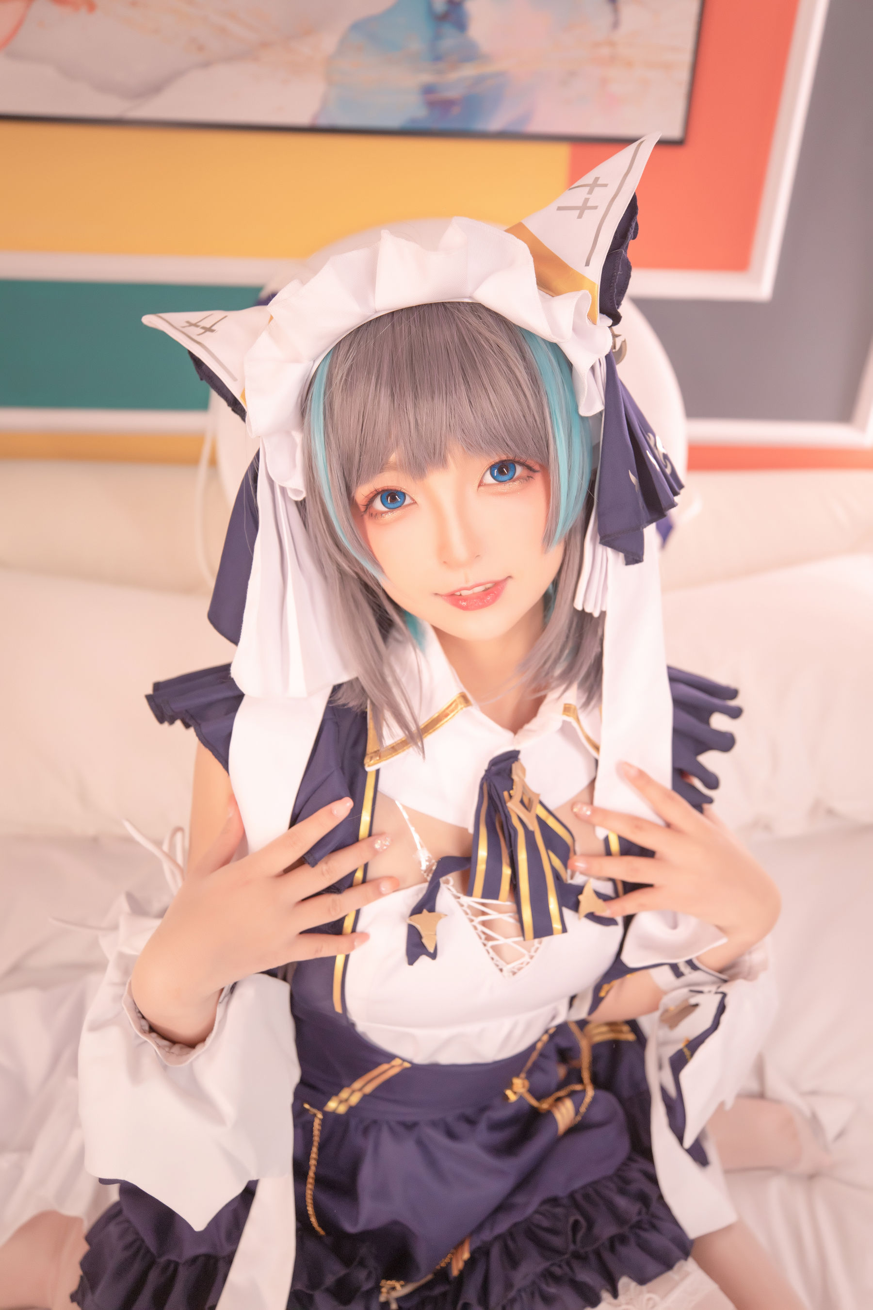 [网红COSER写真] 萝莉神楽板真冬 之柴郡 - 纯色庭院