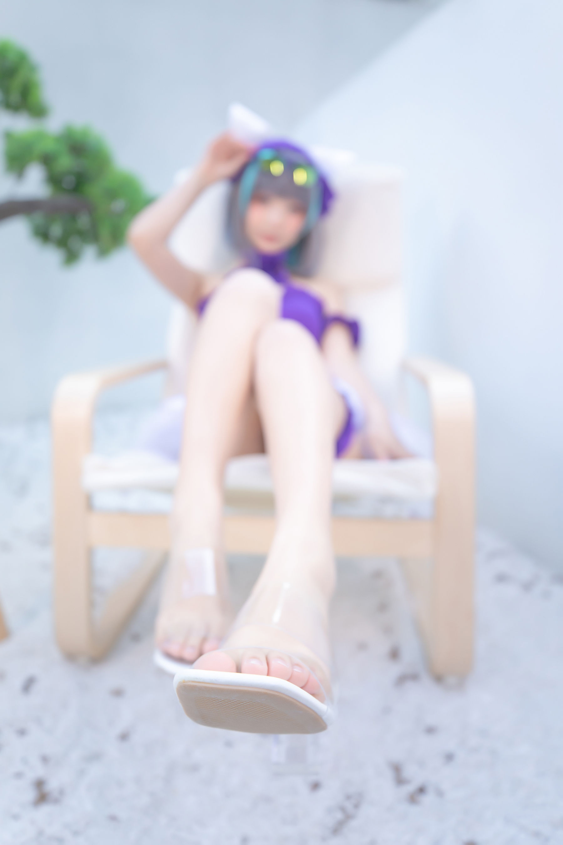 [网红COSER写真] 萝莉神楽板真冬 之柴郡 - 纯色庭院
