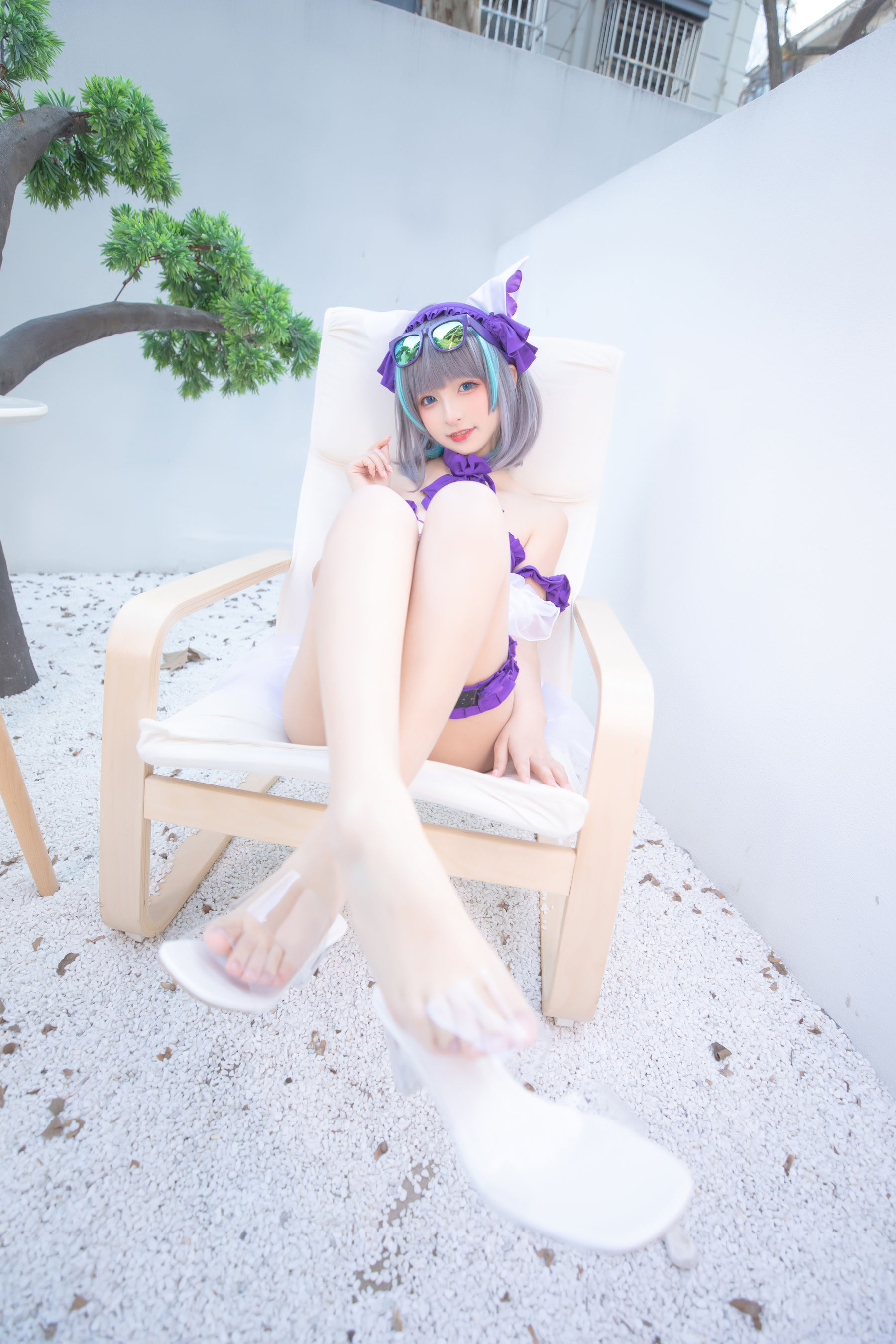 [网红COSER写真] 萝莉神楽板真冬 之柴郡 - 纯色庭院