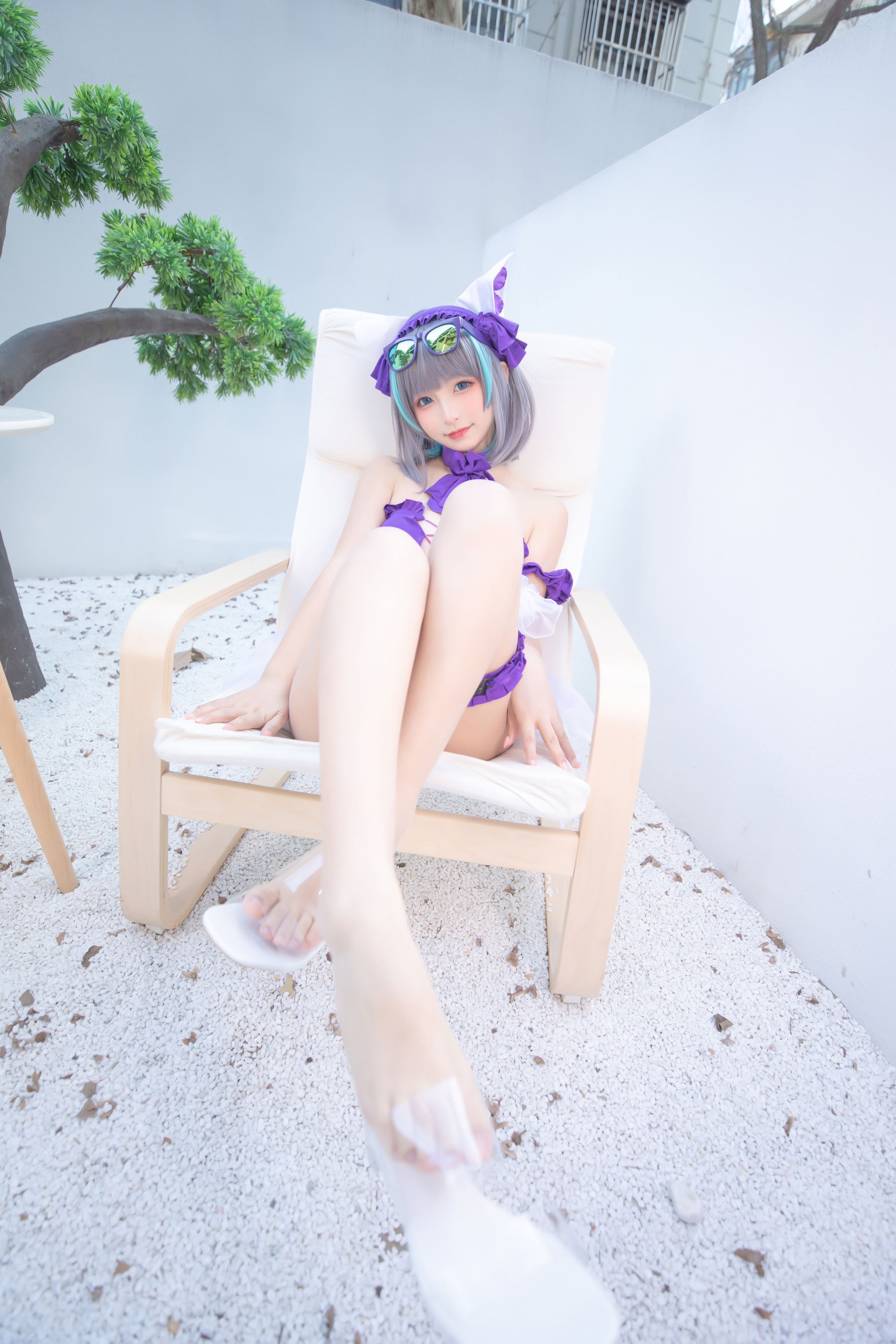 [网红COSER写真] 萝莉神楽板真冬 之柴郡 - 纯色庭院