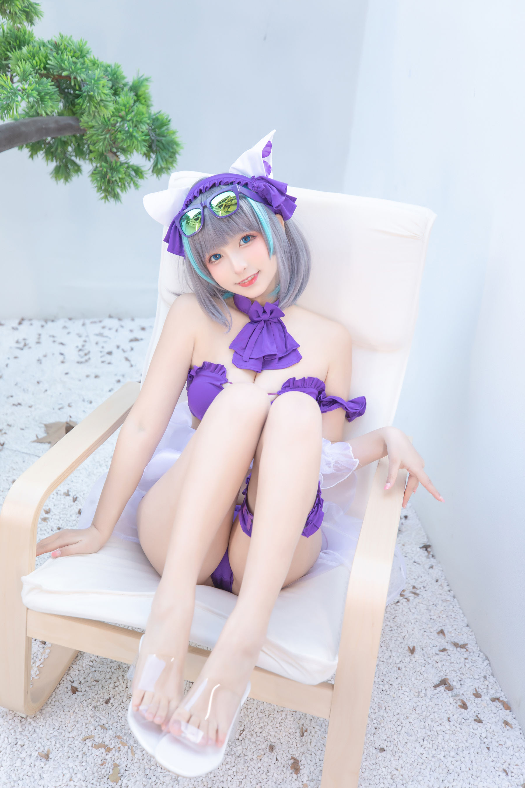 [网红COSER写真] 萝莉神楽板真冬 之柴郡 - 纯色庭院