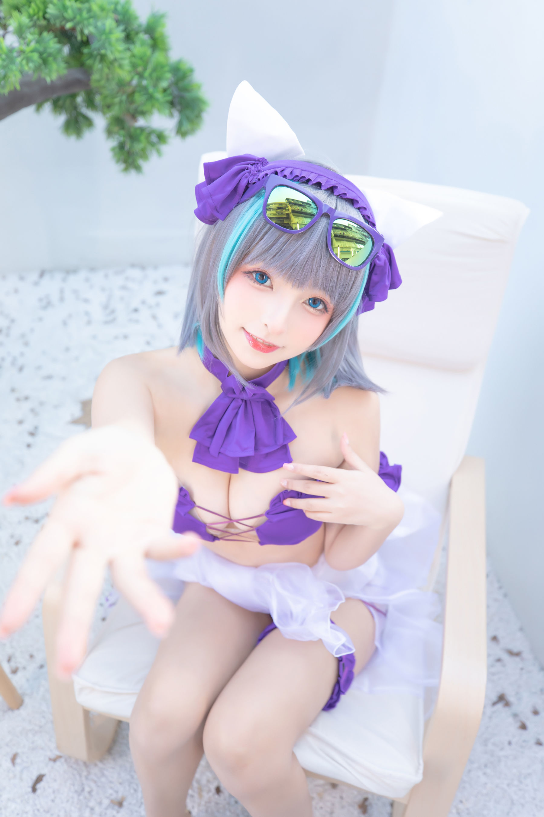 [网红COSER写真] 萝莉神楽板真冬 之柴郡 - 纯色庭院