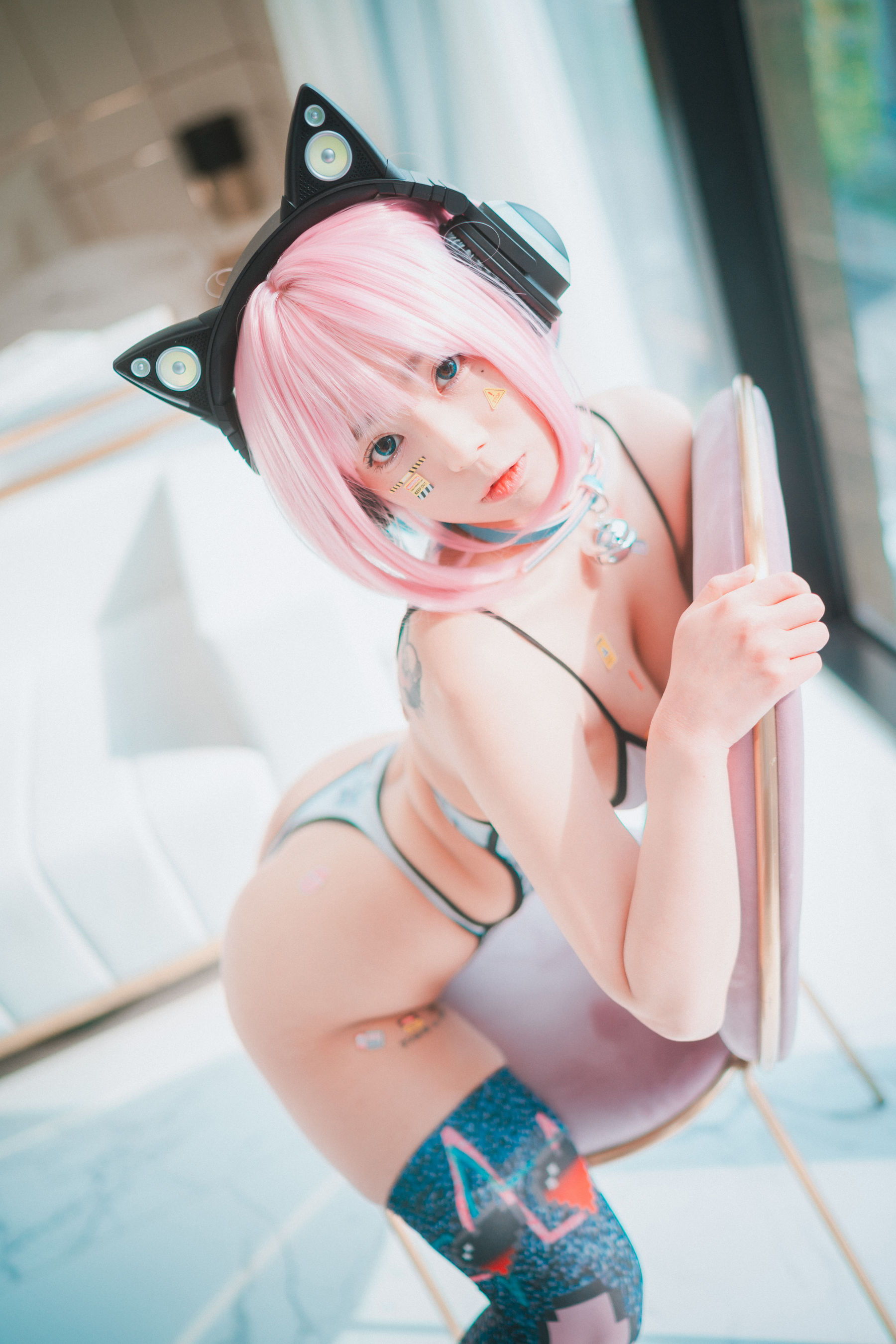 [DJAWA]  Maruemon - Caution Girl × Athletic Girl