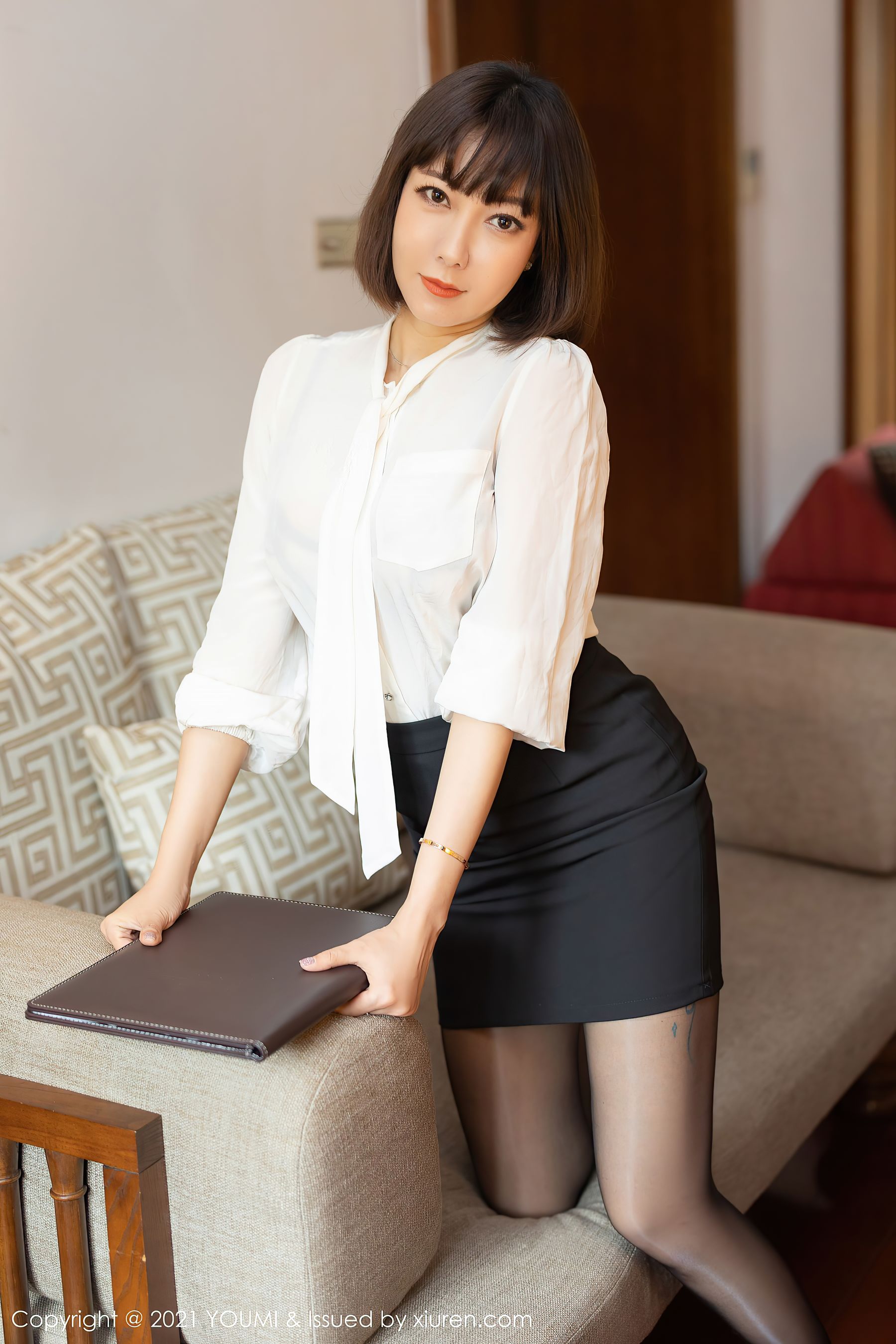 [尤蜜荟YouMi] Vol.662 果儿Victoria
