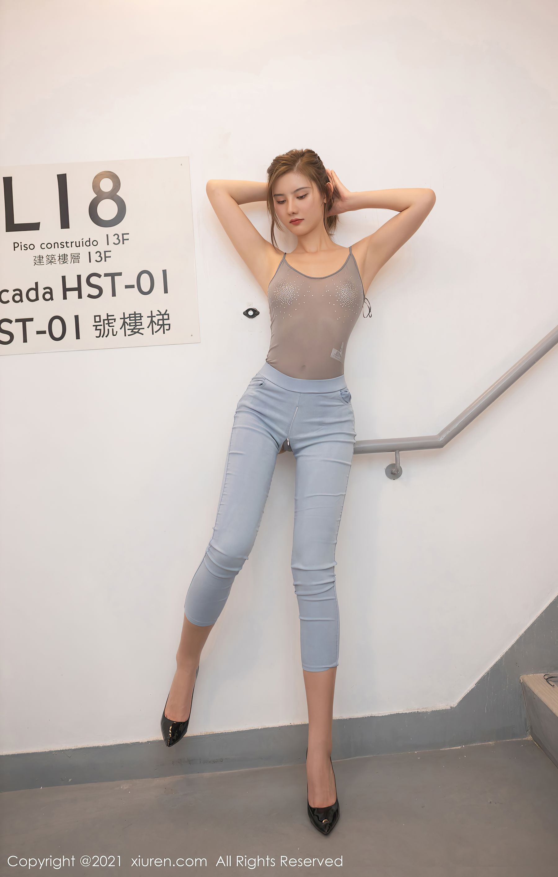 [秀人XIUREN] No.3593 就是阿朱啊