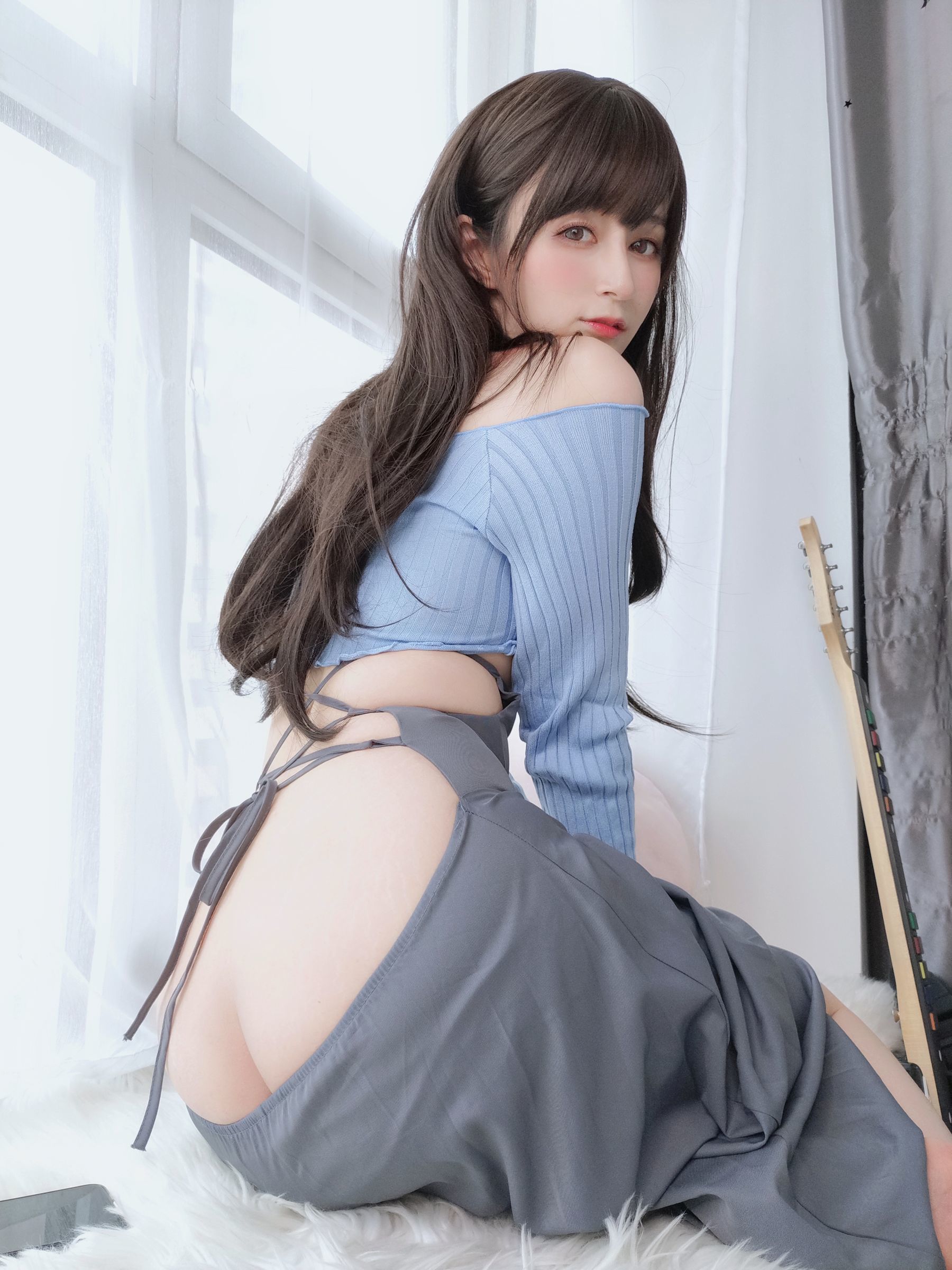 [网红COSER写真] Coser小姐姐白银 - 吉他妹妹