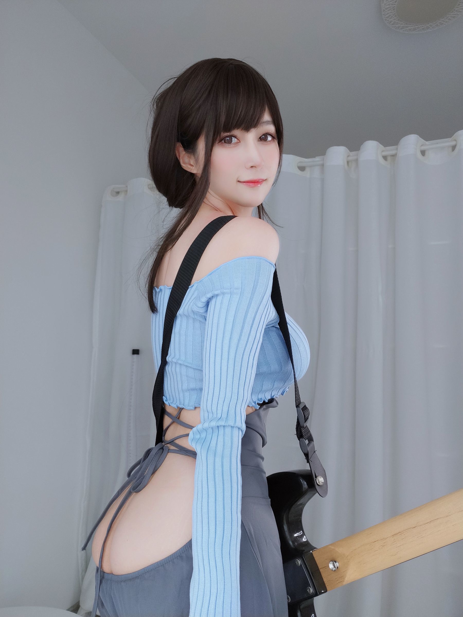 [网红COSER写真] Coser小姐姐白银 - 吉他妹妹