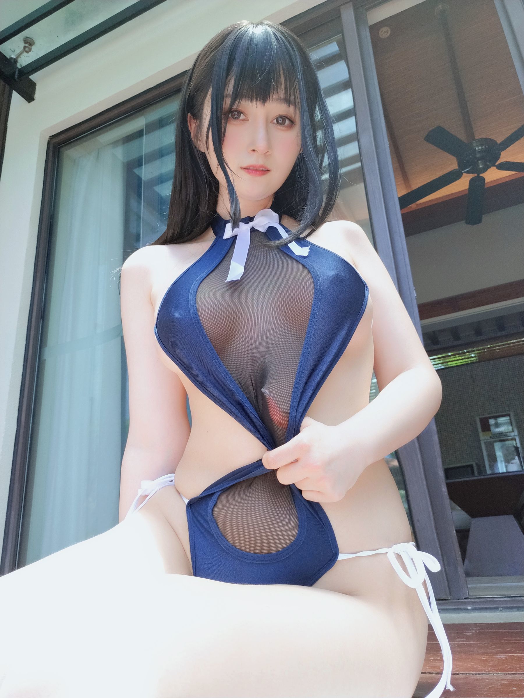 [网红COSER写真] Coser小姐姐白银 - 镂空泳衣