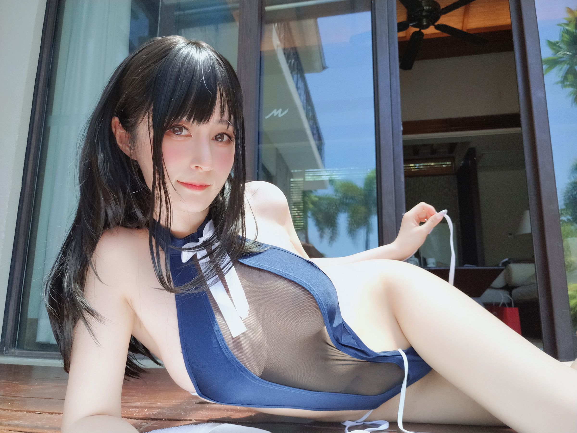 [网红COSER写真] Coser小姐姐白银 - 镂空泳衣