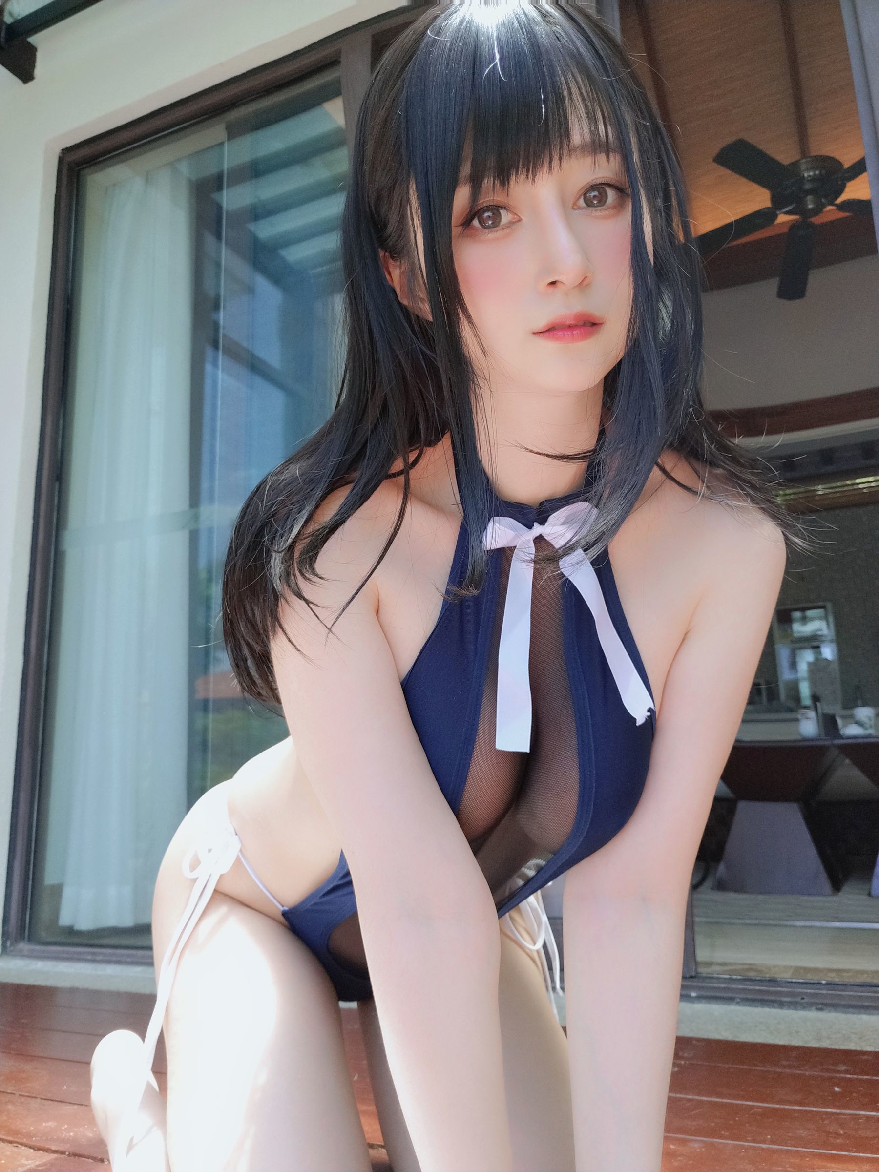 [网红COSER写真] Coser小姐姐白银 - 镂空泳衣