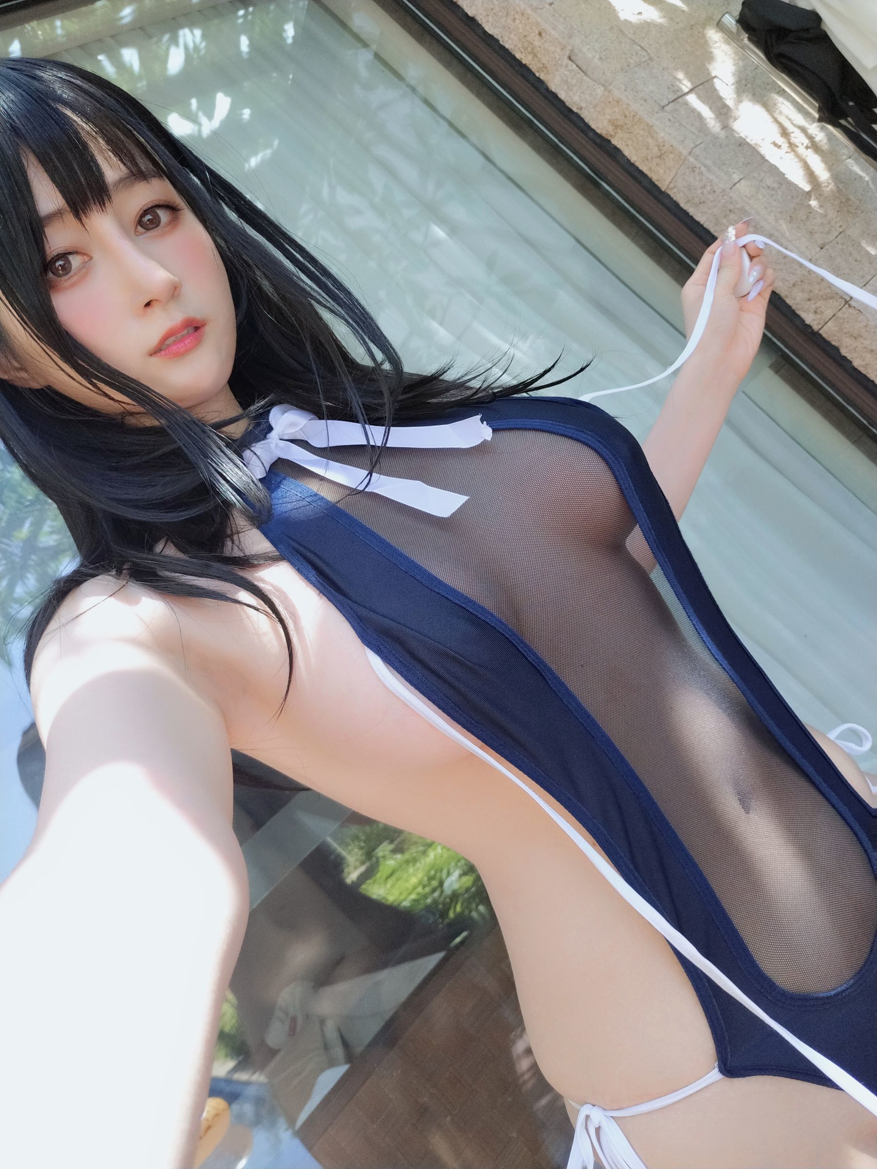 [网红COSER写真] Coser小姐姐白银 - 镂空泳衣