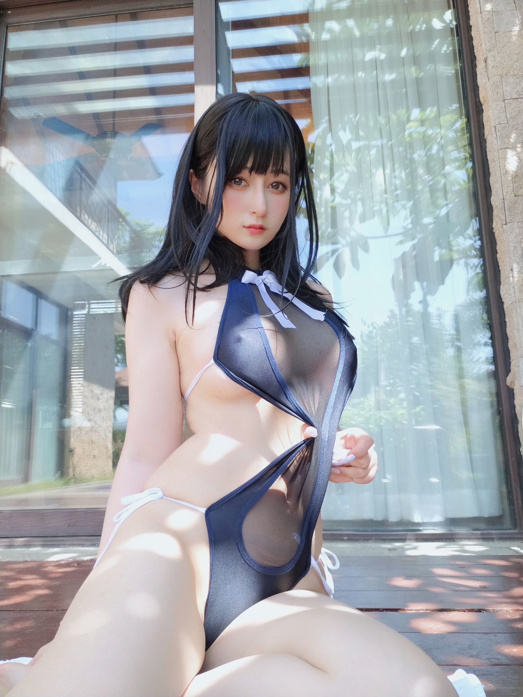 [网红COSER写真] Coser小姐姐白银 - 镂空泳衣