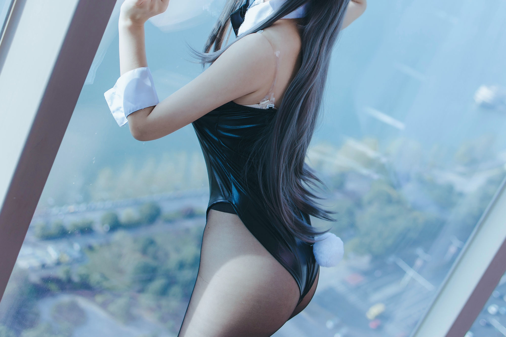[网红COSER写真] Coser衣衣 - 麻衣兔女郎