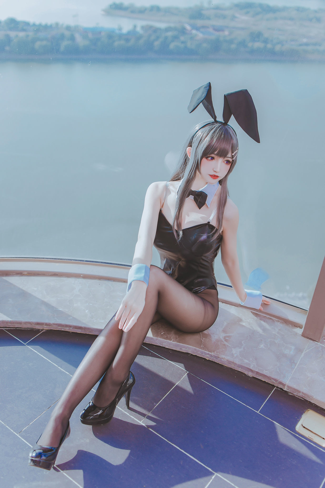 [网红COSER写真] Coser衣衣 - 麻衣兔女郎
