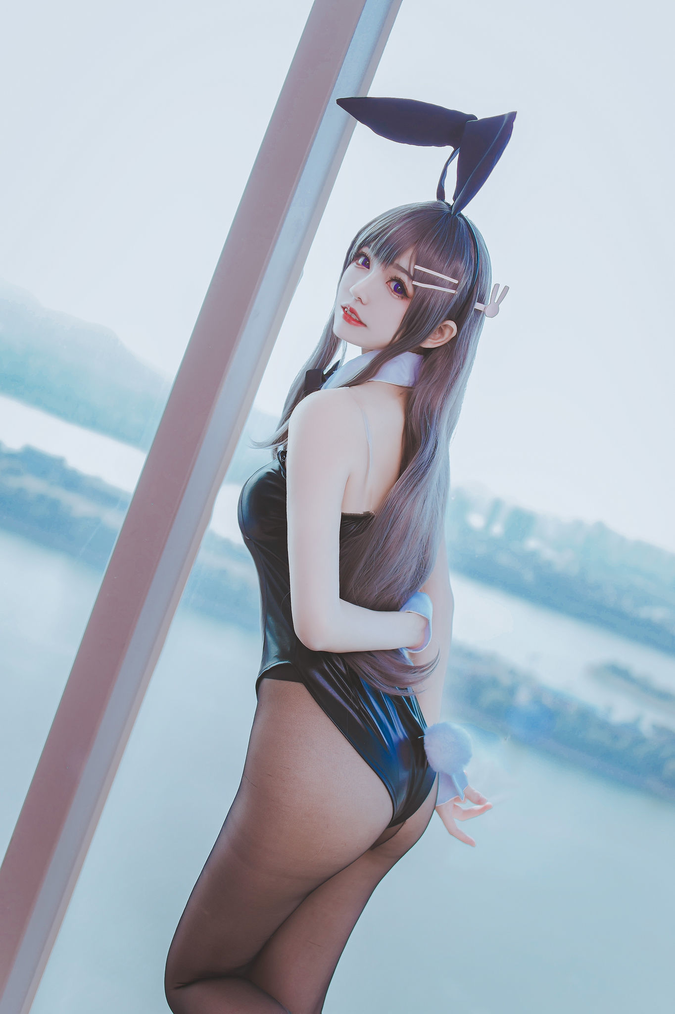 [网红COSER写真] Coser衣衣 - 麻衣兔女郎