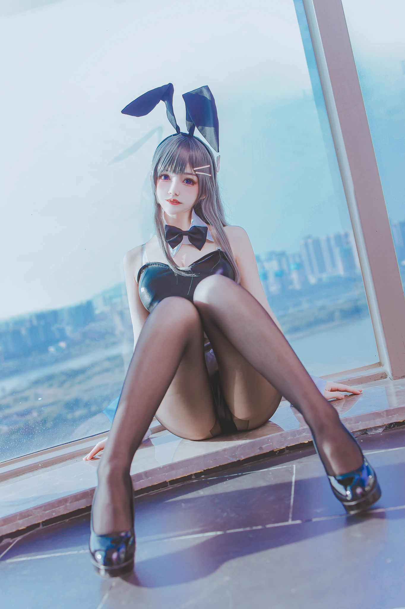 [网红COSER写真] Coser衣衣 - 麻衣兔女郎