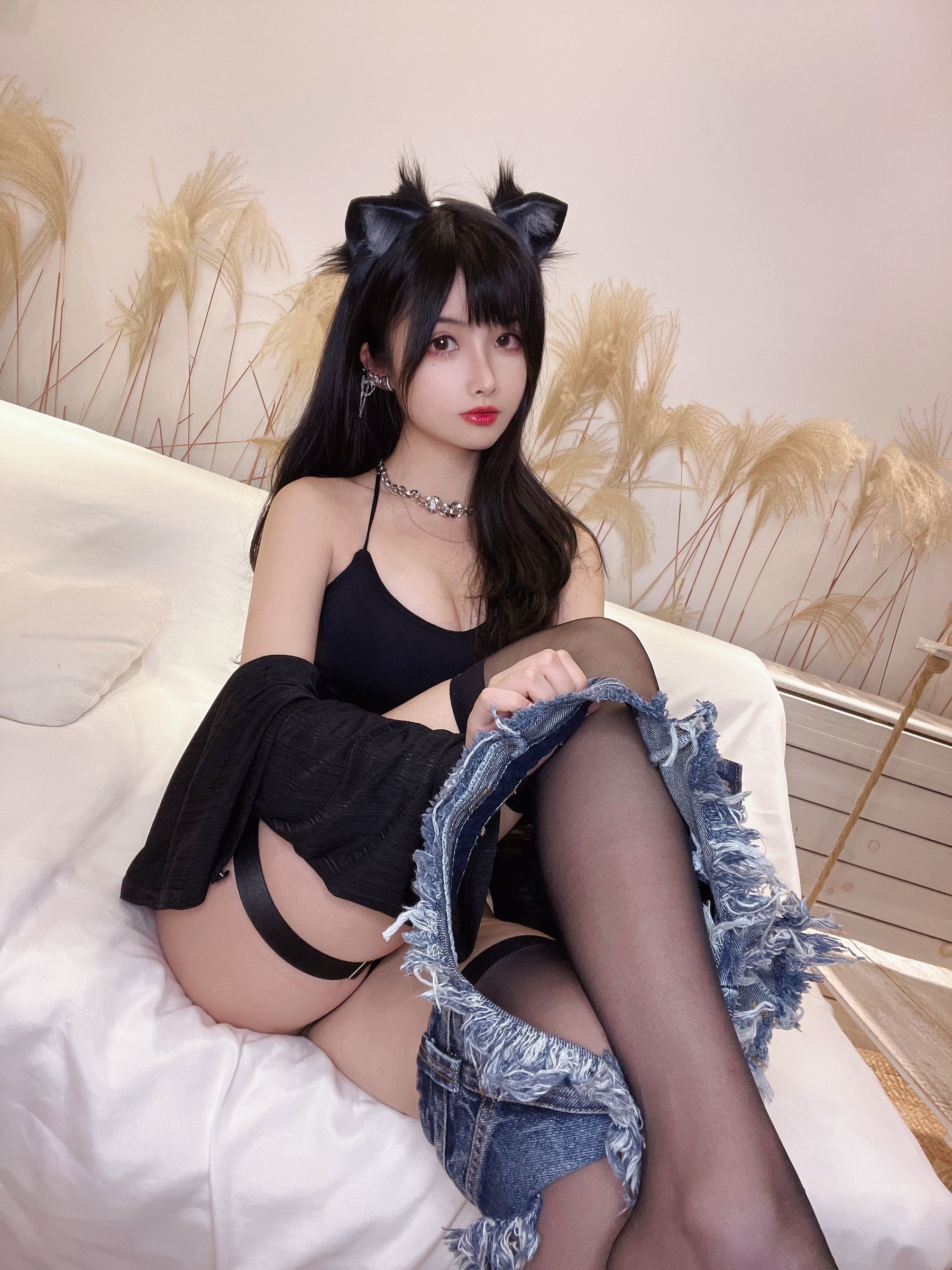 [网红COSER写真] COS福利rioko凉凉子 - 辣妹猫猫