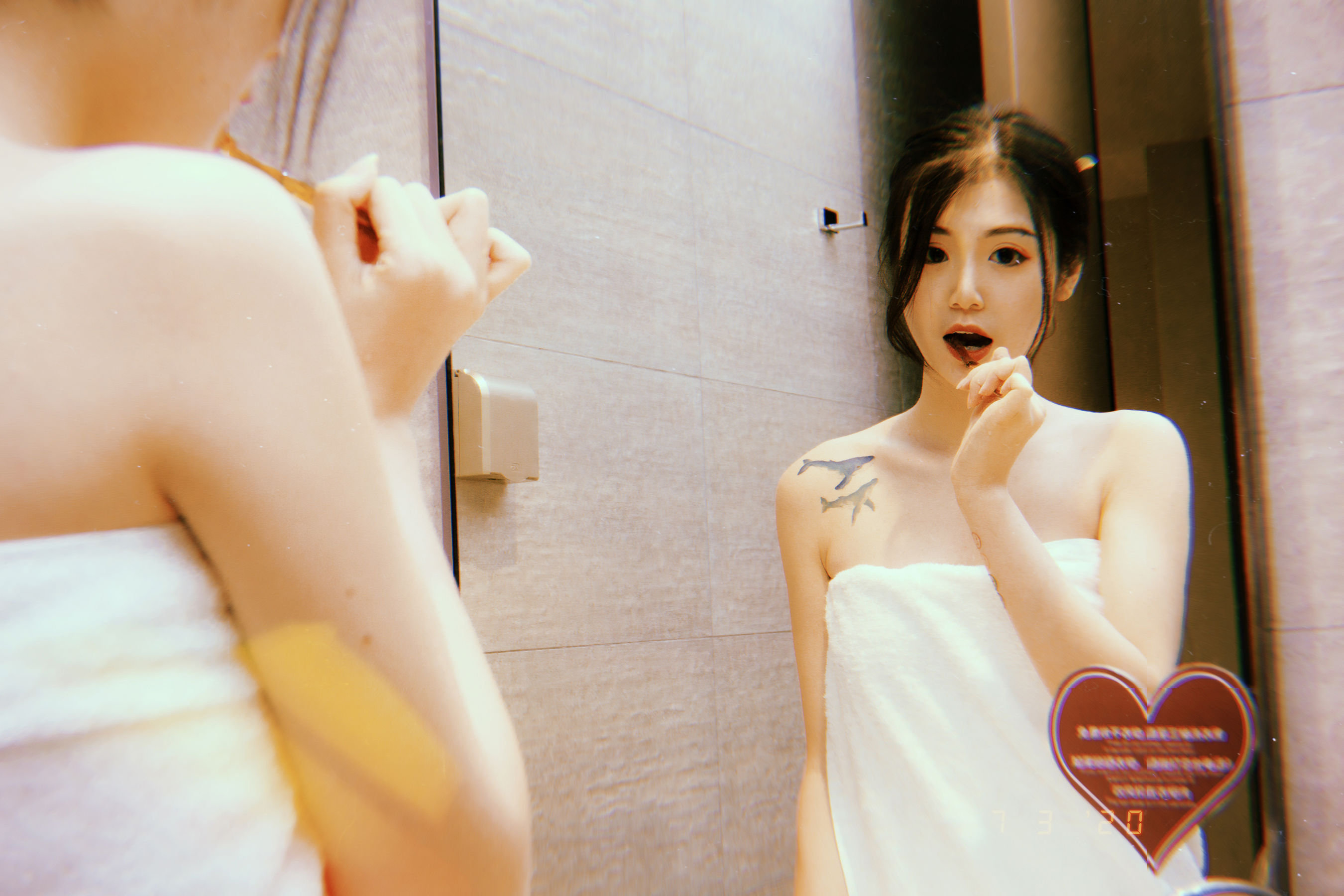 [网红COSER写真] 一米八的大梨子 - 冬日女友
