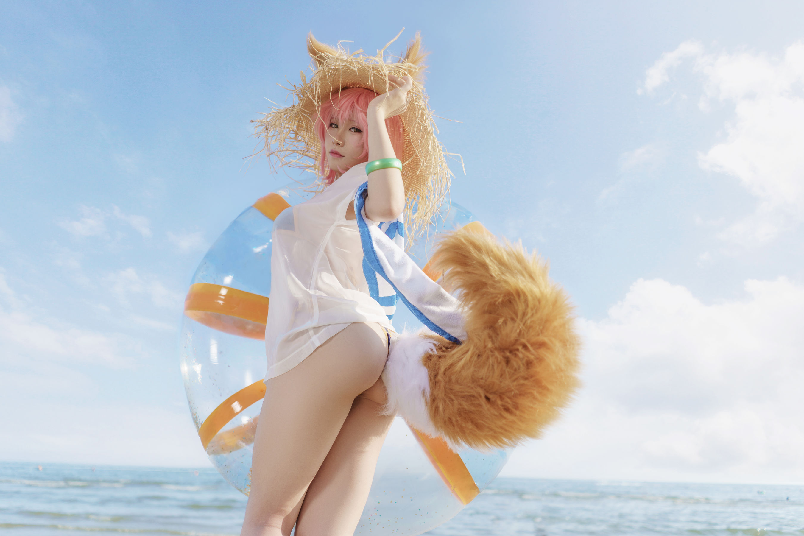 [网红COSER写真] 动漫博主uki雨季 - 玉藻前海边泳装