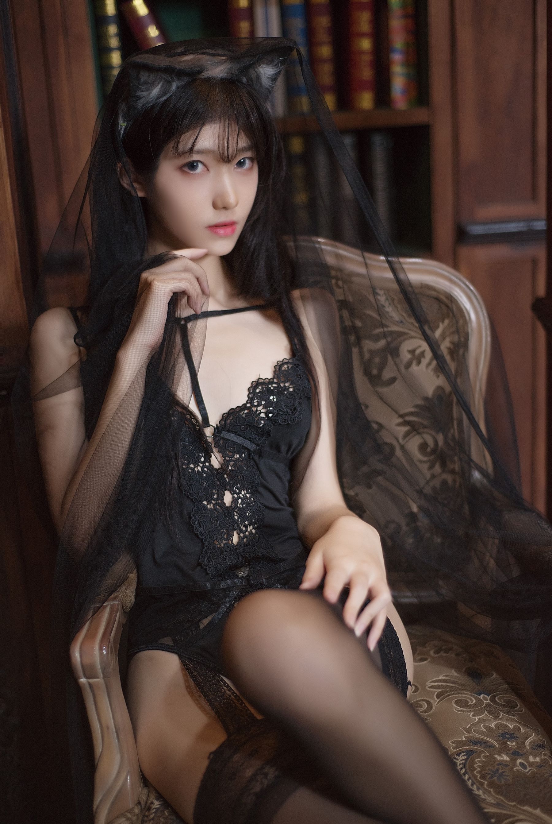 [网红COSER写真] 动漫博主南桃Momoko - 黑内衣