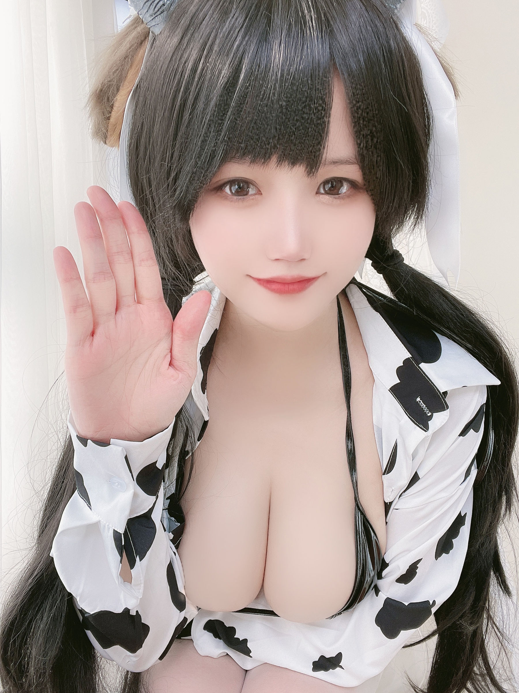 [网红COSER写真] 动漫博主小仓千代w - 奶牛衬衣