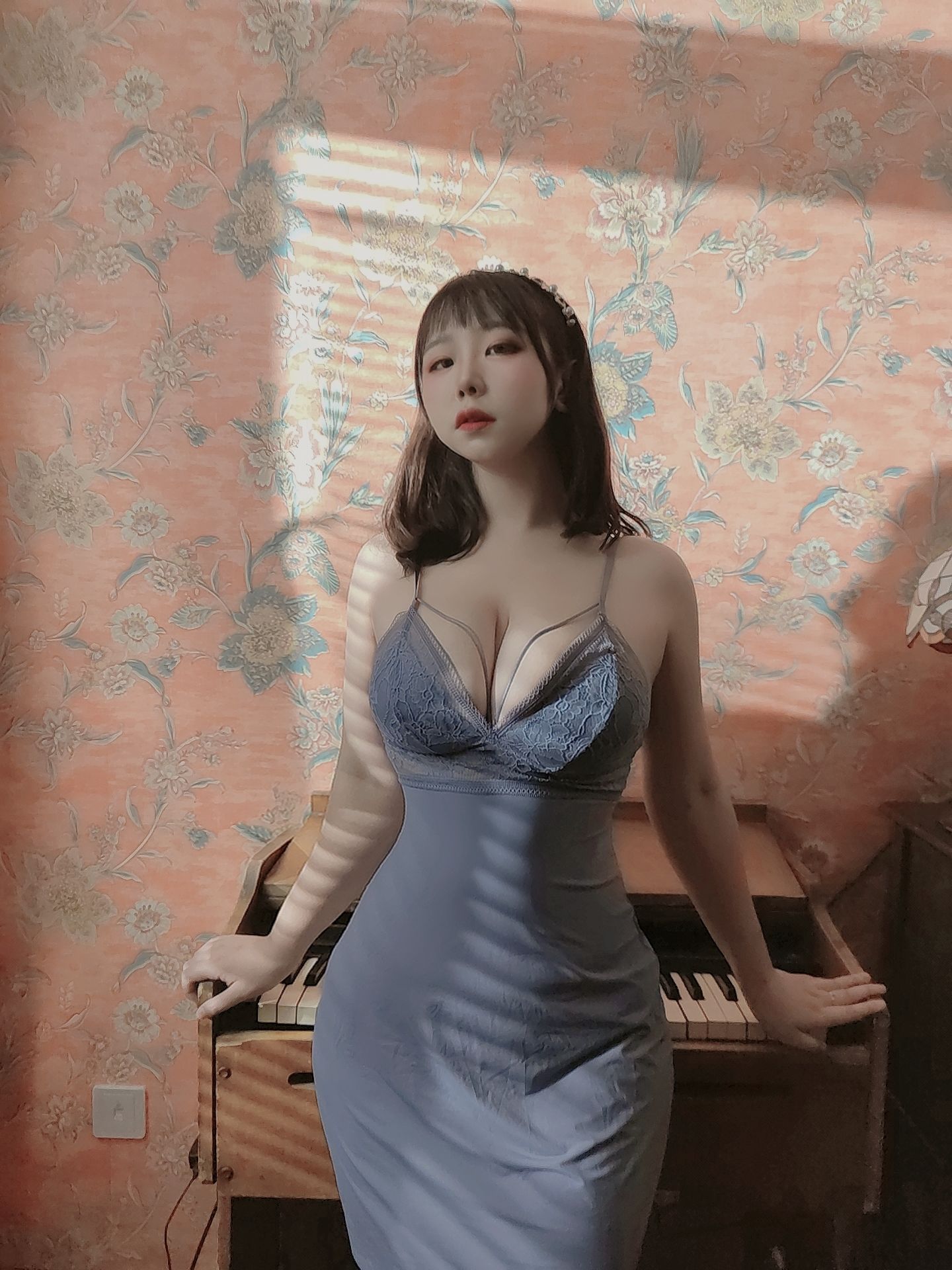 [网红COSER写真] 动漫博主穆零Mu0 - 自拍2