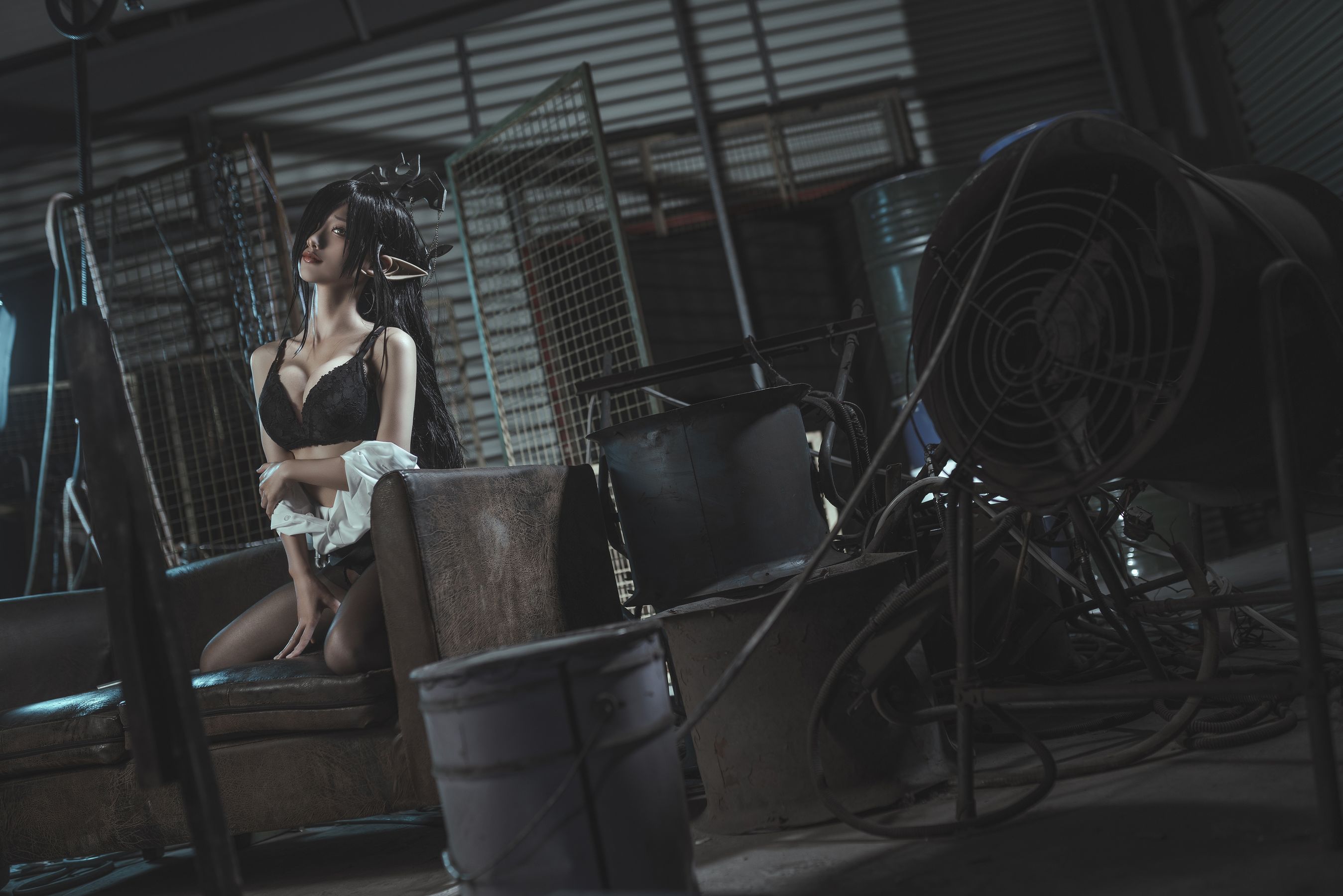 [网红COSER写真] 动漫博主蠢沫沫 - 黑兽女王 OL制服