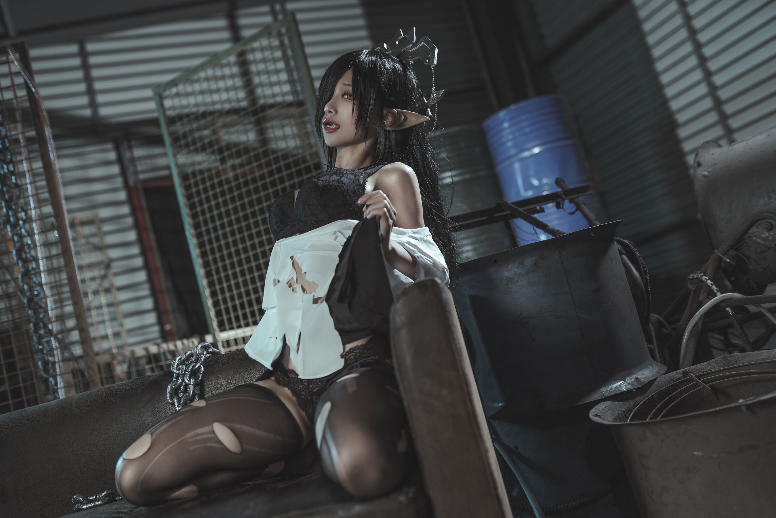 [网红COSER写真] 动漫博主蠢沫沫 - 黑兽女王 OL制服