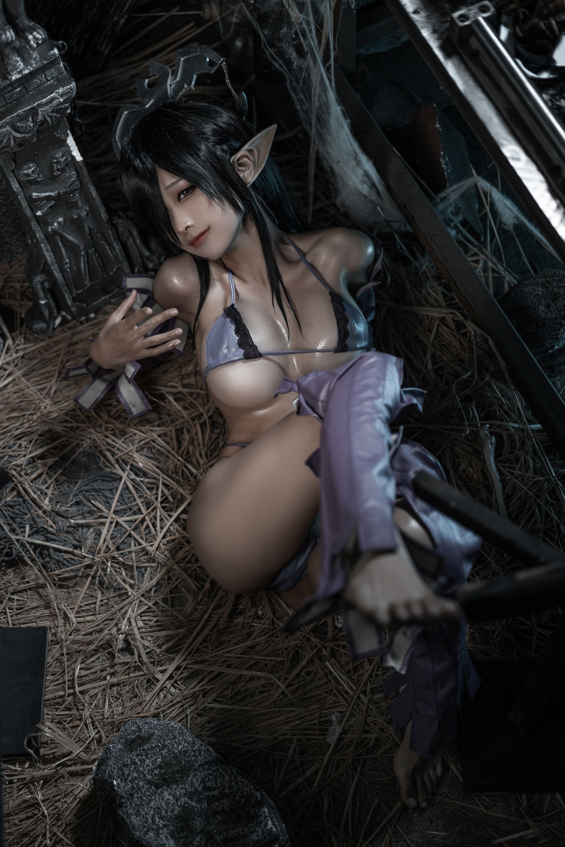 [网红COSER写真] 动漫博主蠢沫沫 - 黑兽女王 同人