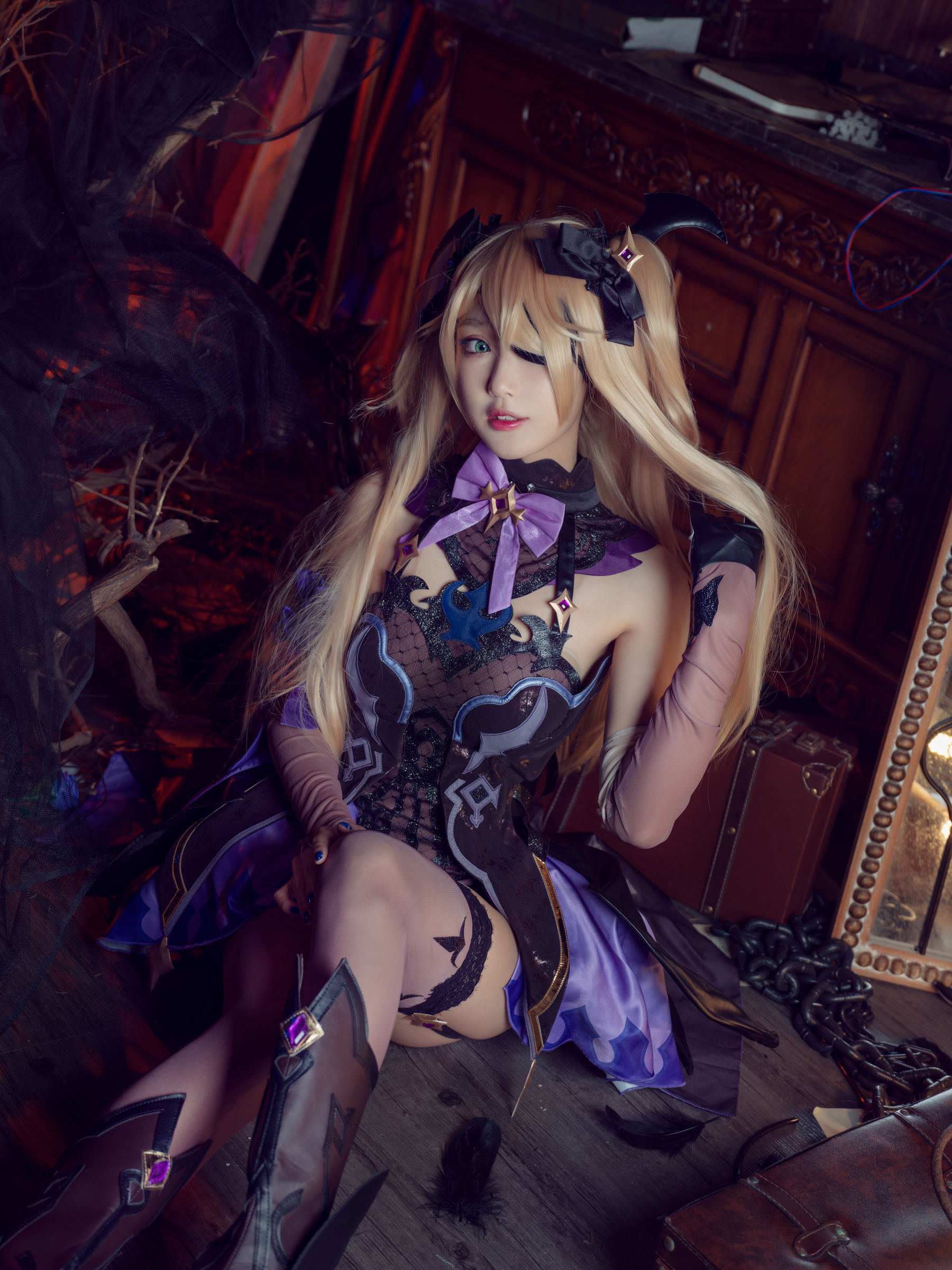 [网红COSER写真] 动漫博主阿包也是兔娘 - 原神中二皇女