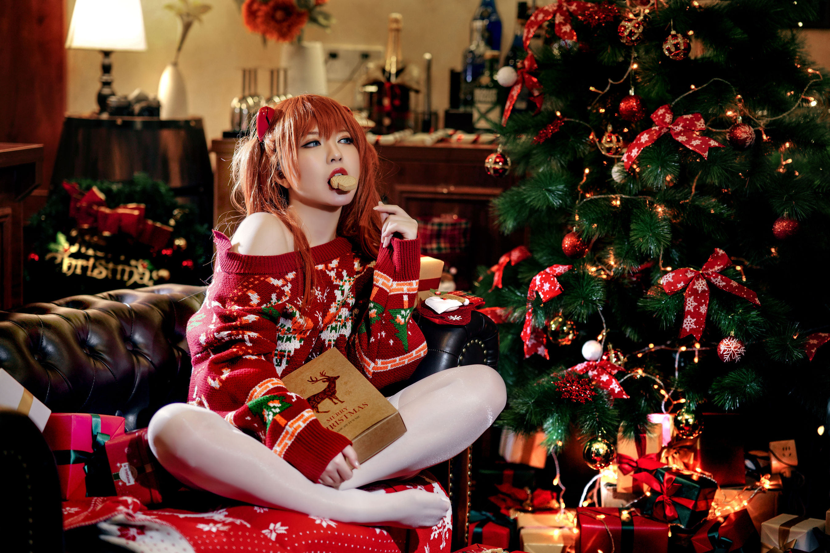 [网红COSER写真] 半半子 - 式波・ASUKA Christmas