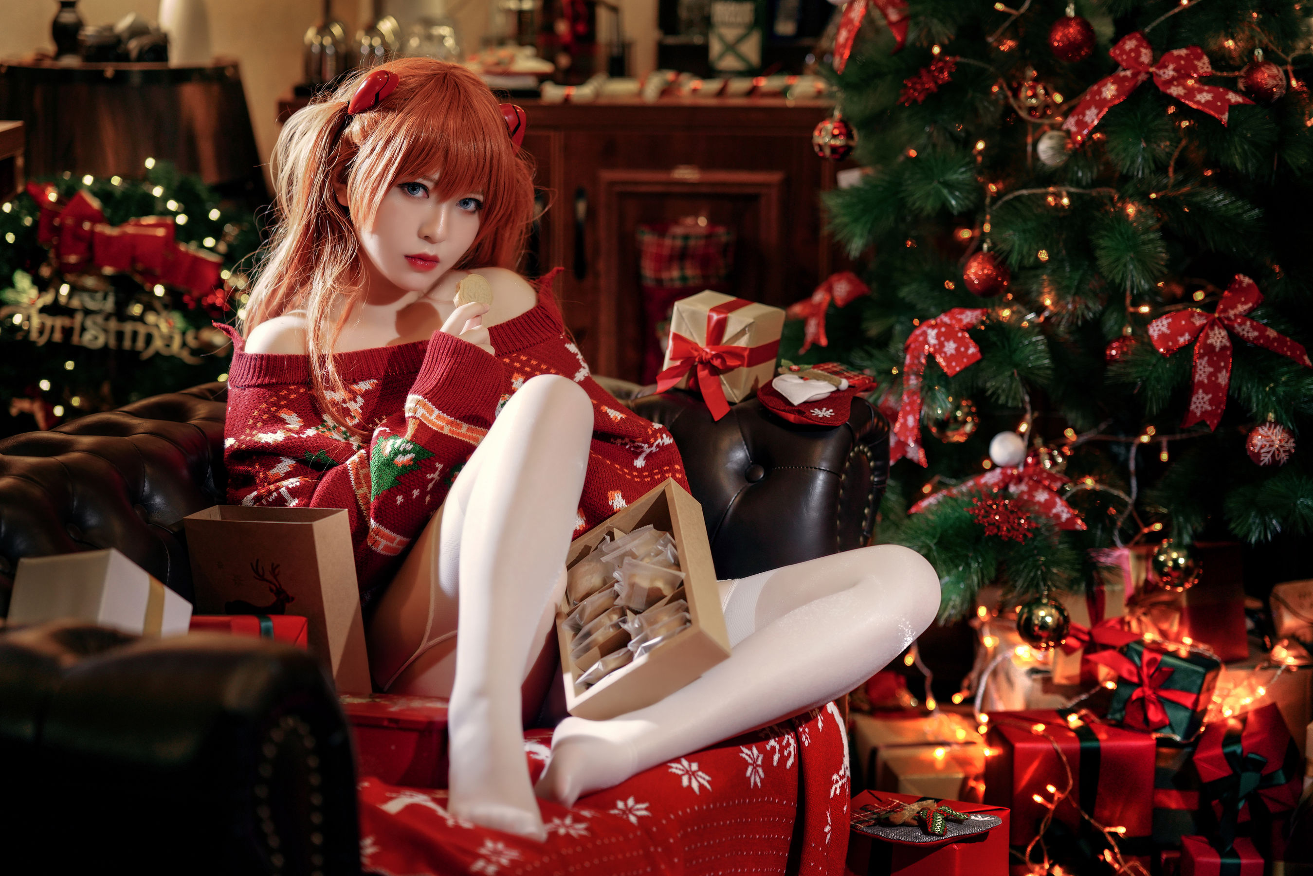 [网红COSER写真] 半半子 - 式波・ASUKA Christmas