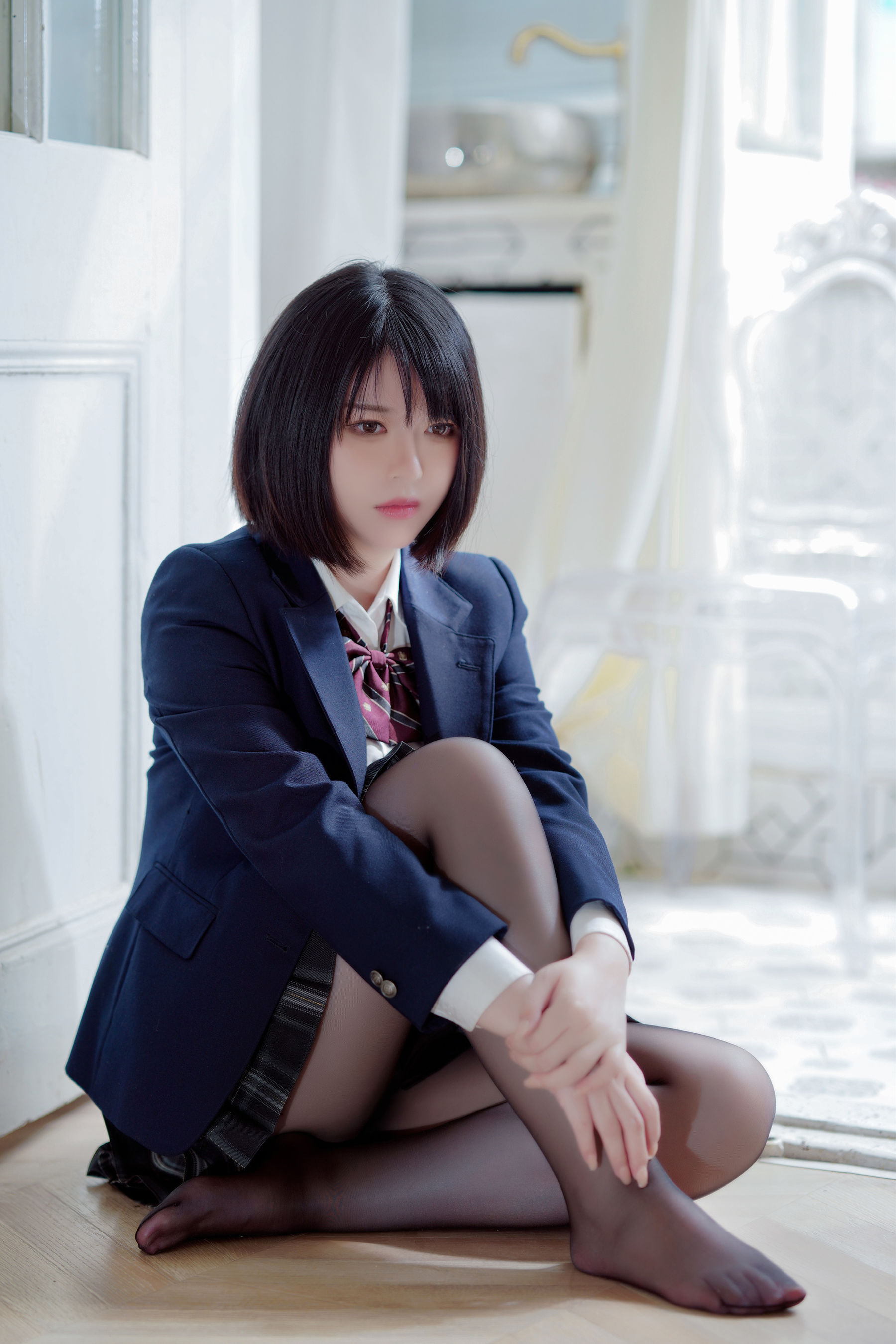 [网红COSER写真] 半半子 - 彼女の制服姿が好き