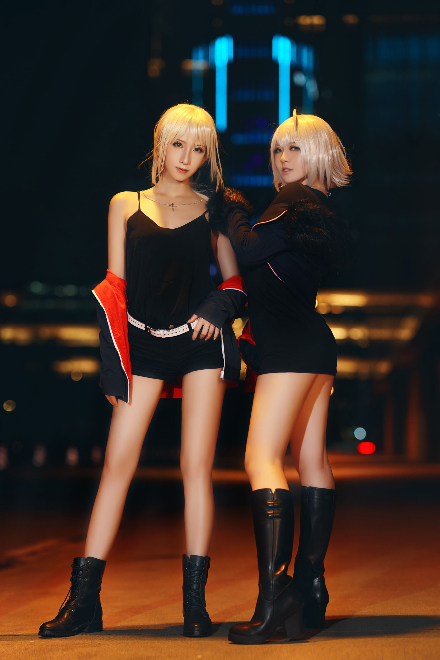 [网红COSER写真] 半半子&索索sophia - 黑贞2
