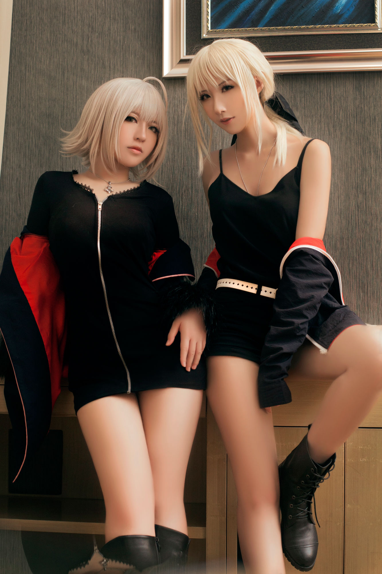 [网红COSER写真] 半半子&索索sophia - 黑贞2