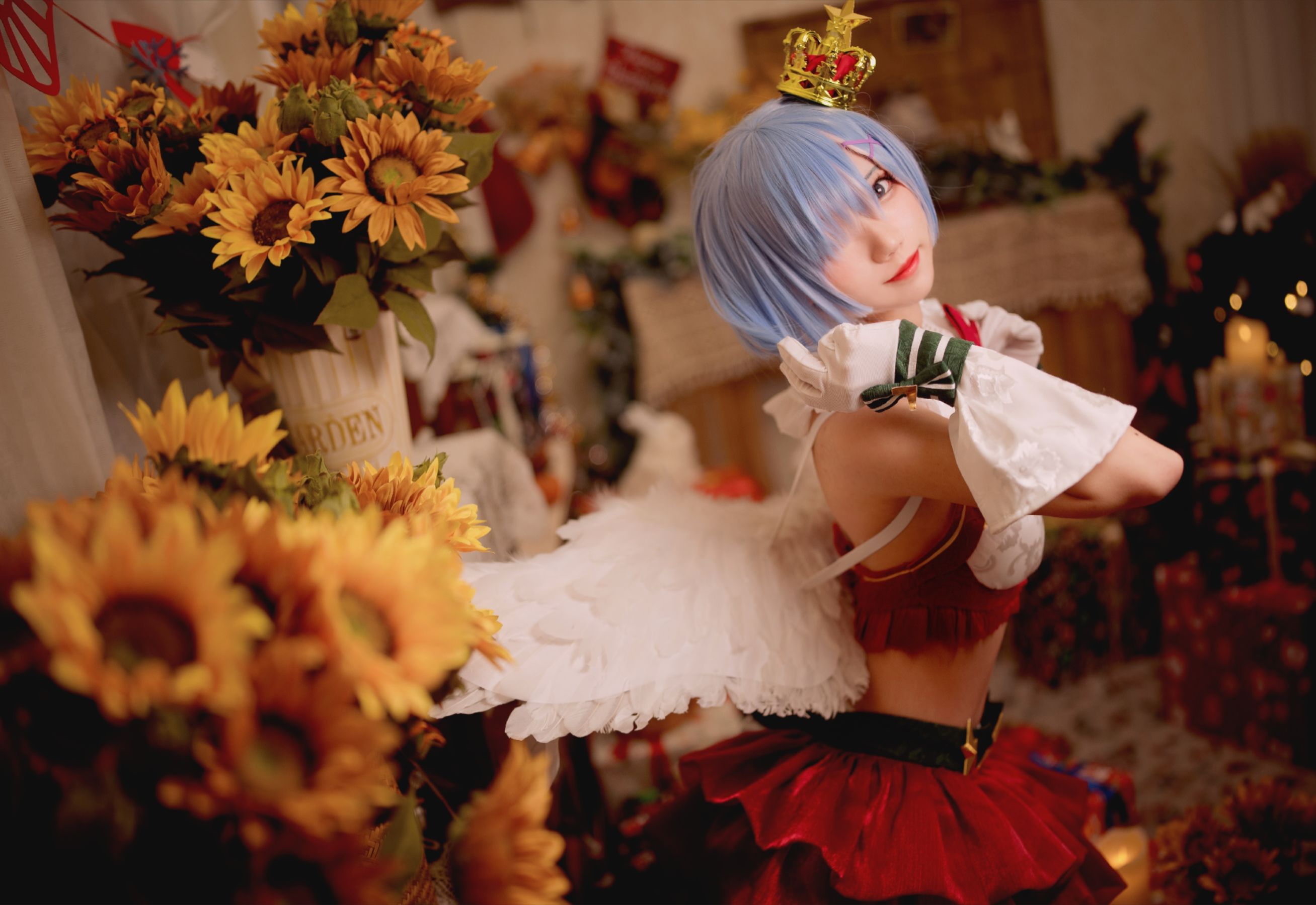 [网红COSER写真] 花柒Hana - 圣诞蕾姆