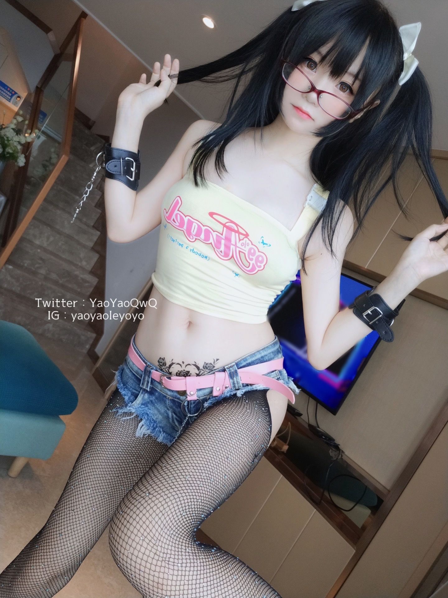 [网红COSER写真] 萌妹子Coser摇摇乐yoyo fantia まず自分撮りを見る…… (2021-8.23)