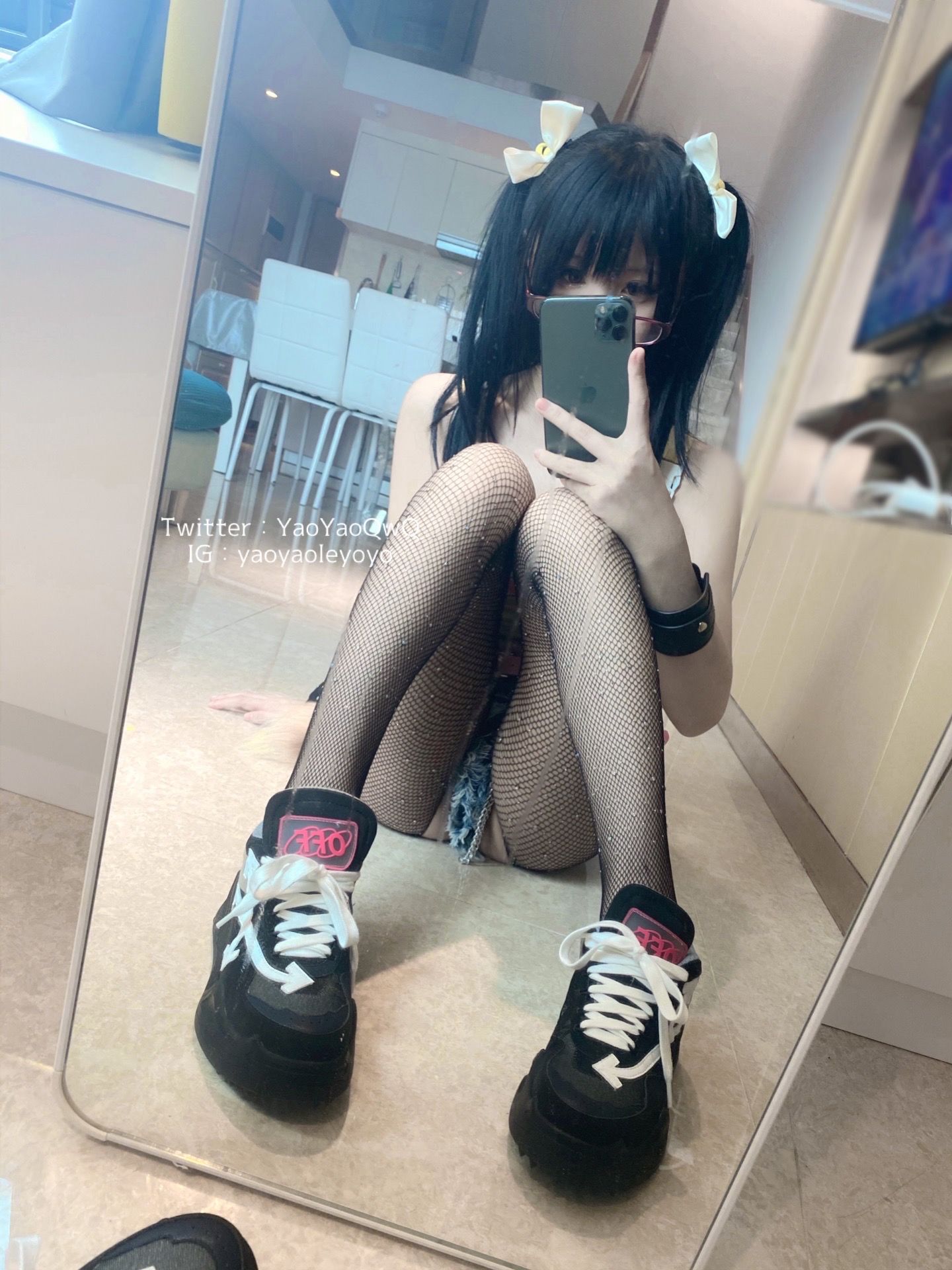 [网红COSER写真] 萌妹子Coser摇摇乐yoyo fantia まず自分撮りを見る…… (2021-8.23)