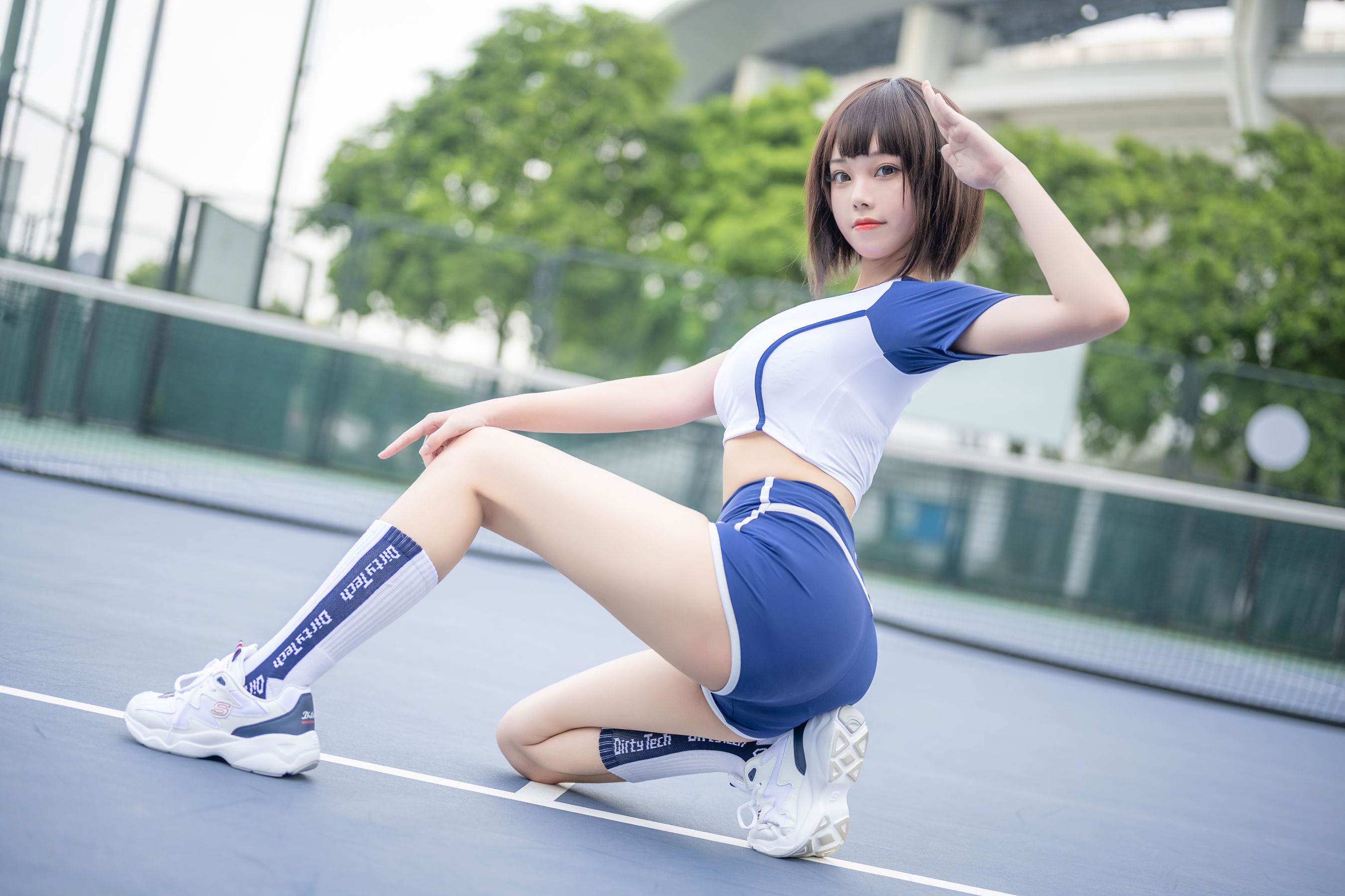 [网红COSER写真] 萌系小姐姐蜜汁猫裘 - 体操服
