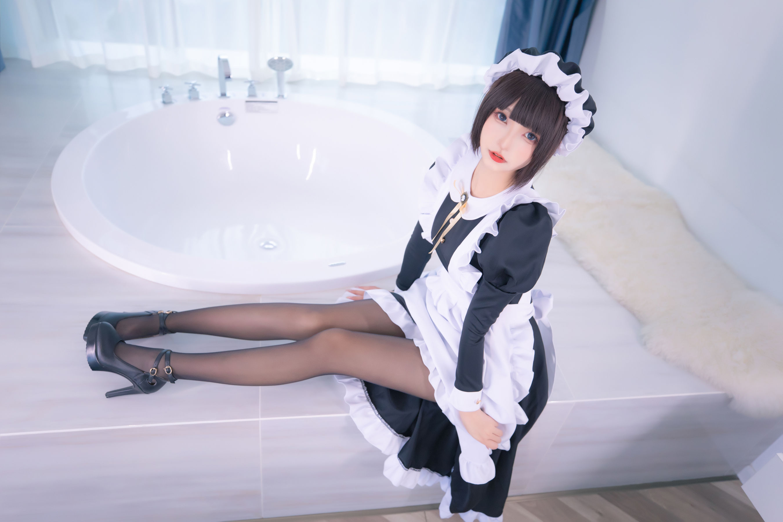 [网红COSER写真] 萝莉神楽板真冬之愛のラビリンス2
